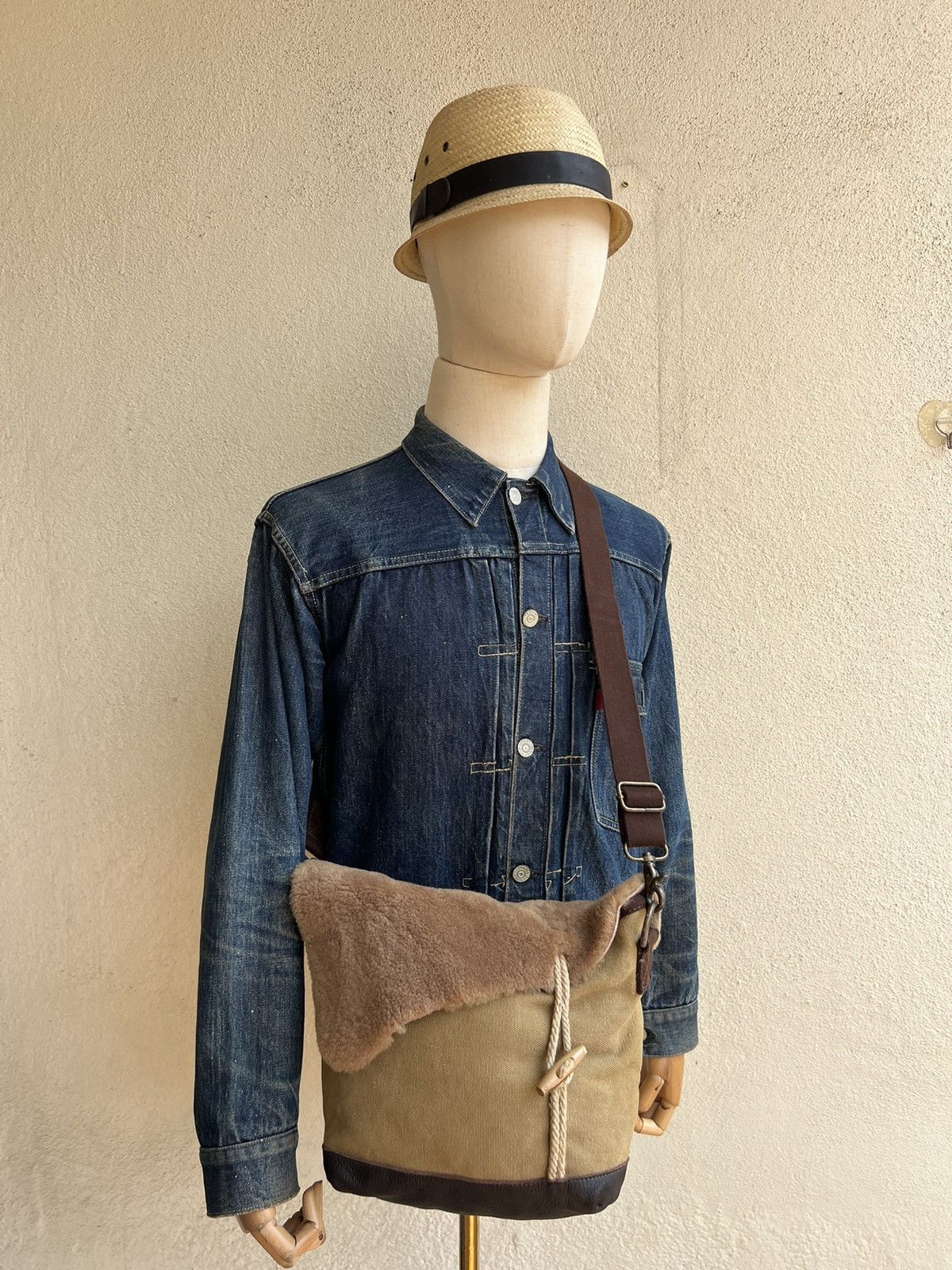 Frapbois Vintage Frapbois Japan Sheepskin Canvas Sling Bag Size ONE SIZE - 3 Thumbnail