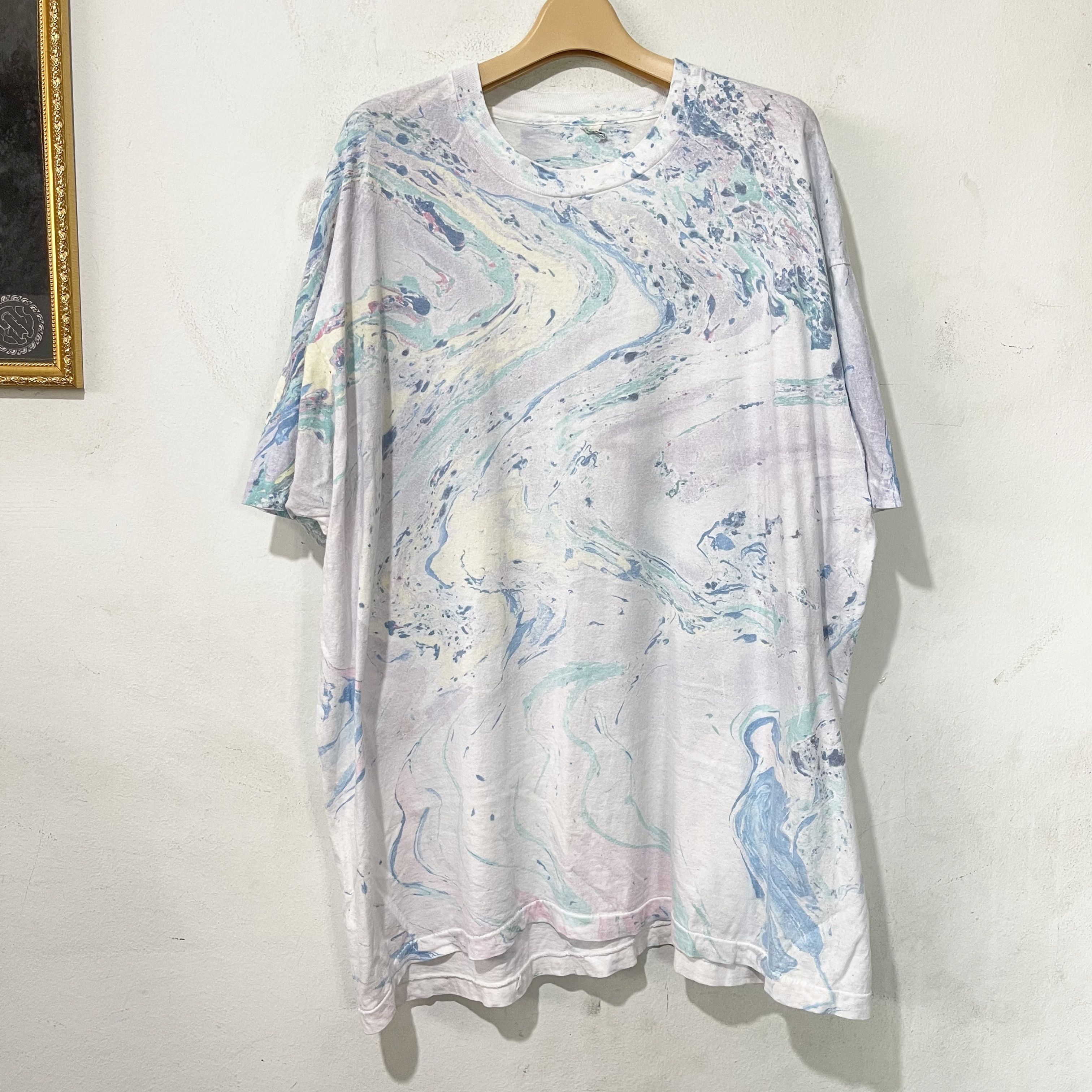 Vintage Vintage 90s Pastel Marble Print T-Shirt Size US XL / EU 56 / 4 - 1 Thumbnail