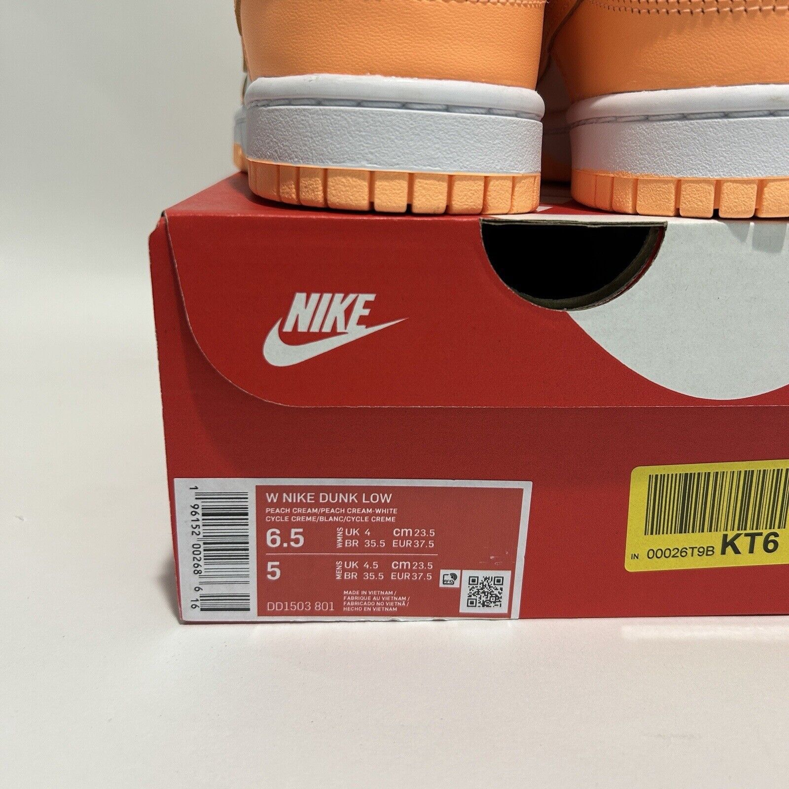 Nike Nike Shoes Dunk Low WMNS “Peaches & Cream” 2024 Size US 6.5 / IT 36.5 - 5 Thumbnail