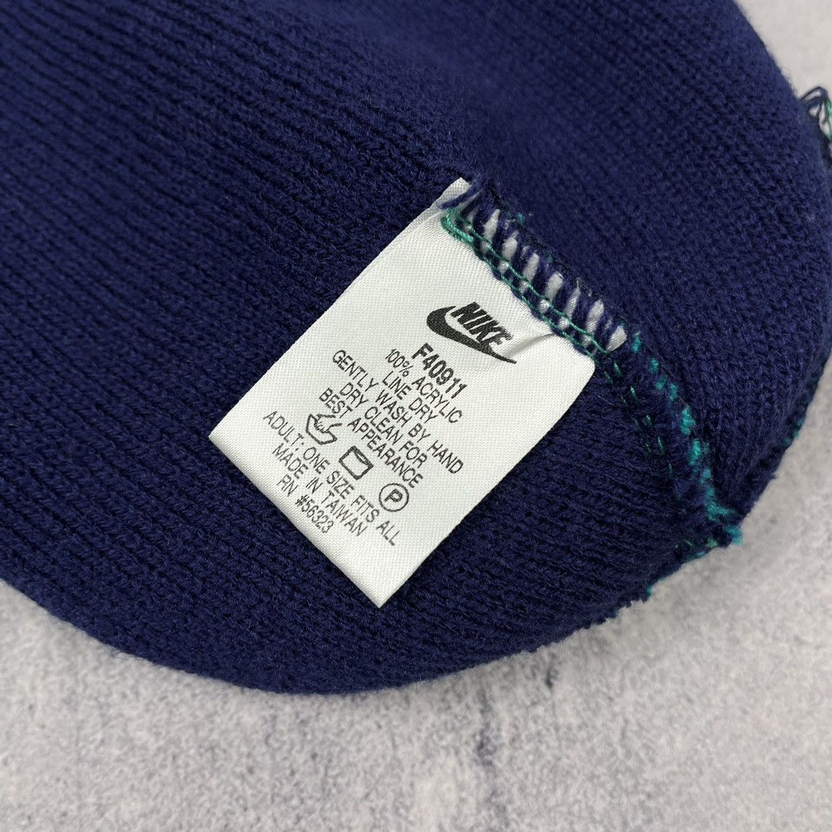 Nike Vintage Nike big logo y2k beanie hat 90’s Size ONE SIZE - 4 Thumbnail