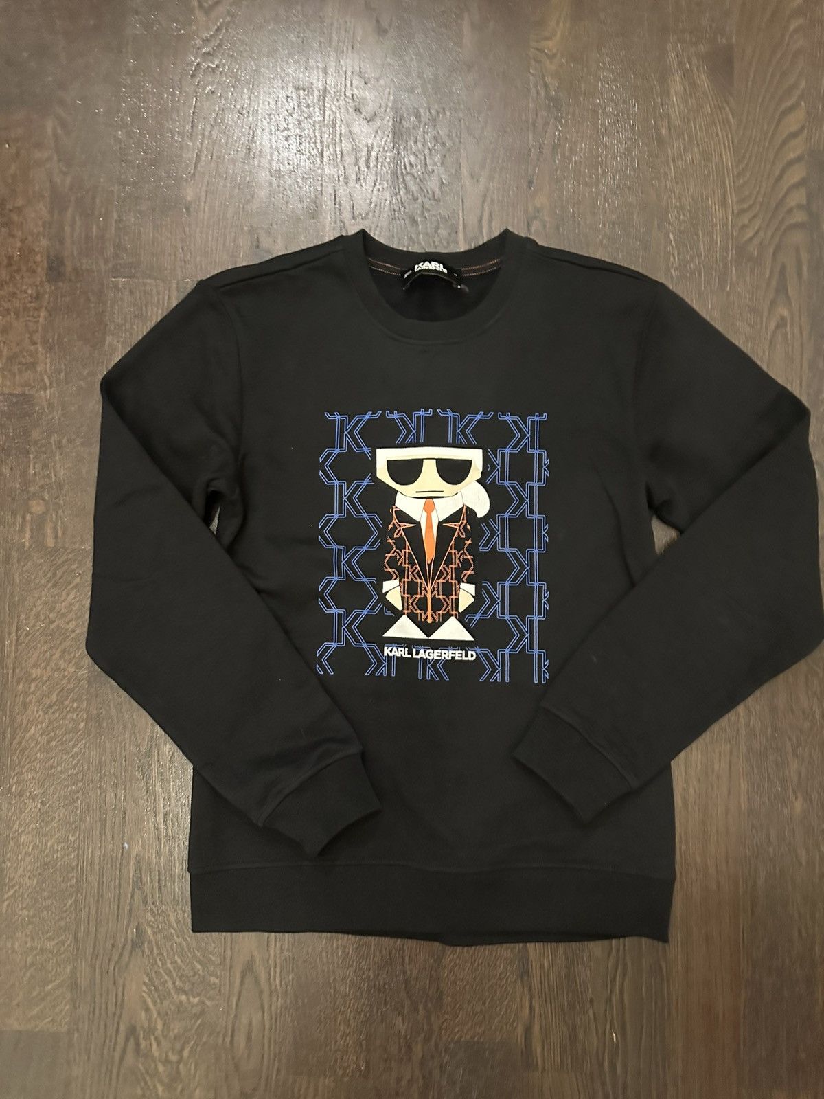 Karl Lagerfeld 🖤 Karl Lagerfeld Graphic Sweatshirt — Black Size XS / US 0-2 / IT 36-38 - 1 Thumbnail