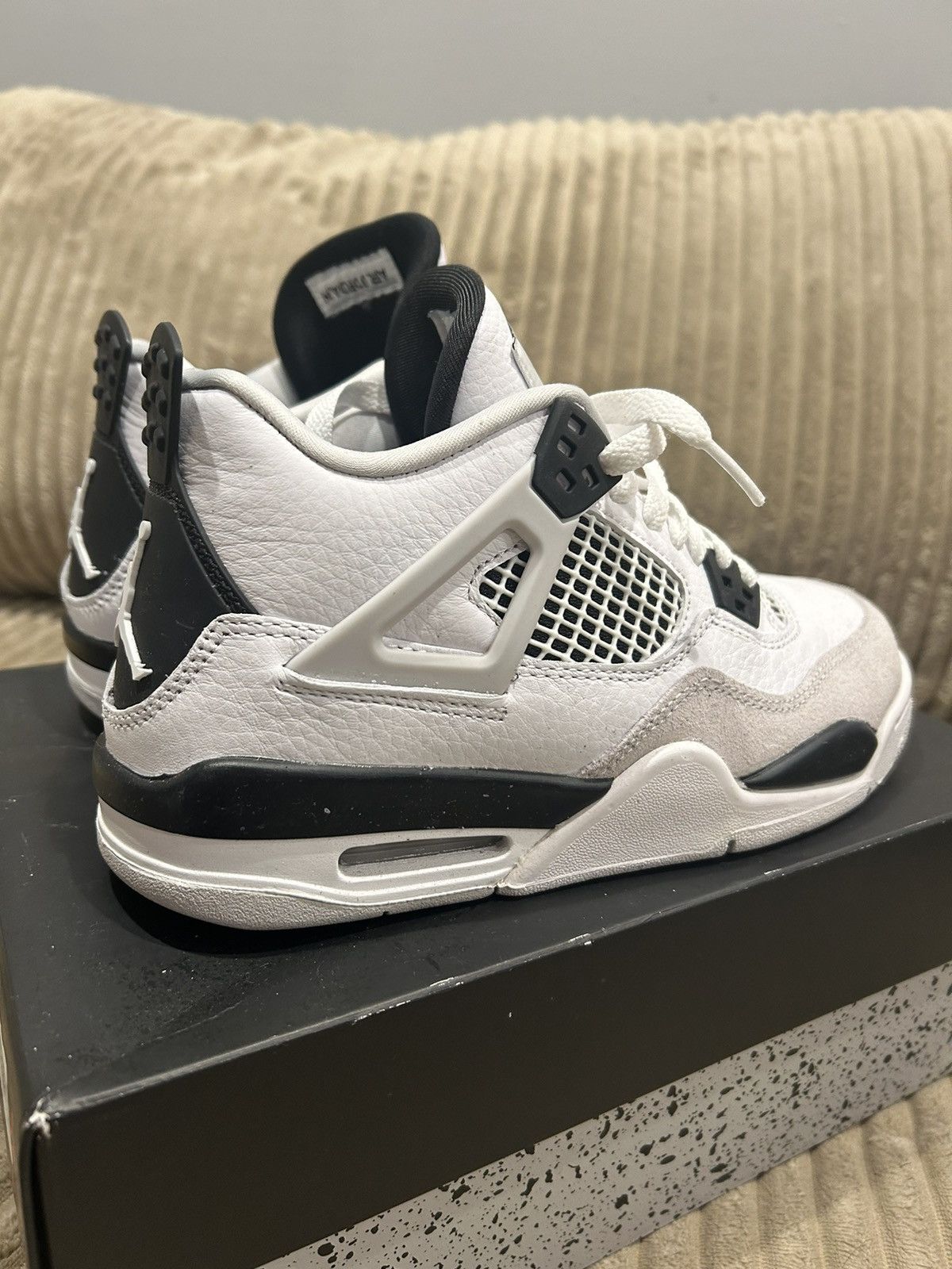 Jordan Brand Air Jordan 4 Retro Military Black Size US 6.5 / IT 36.5 - 4 Thumbnail
