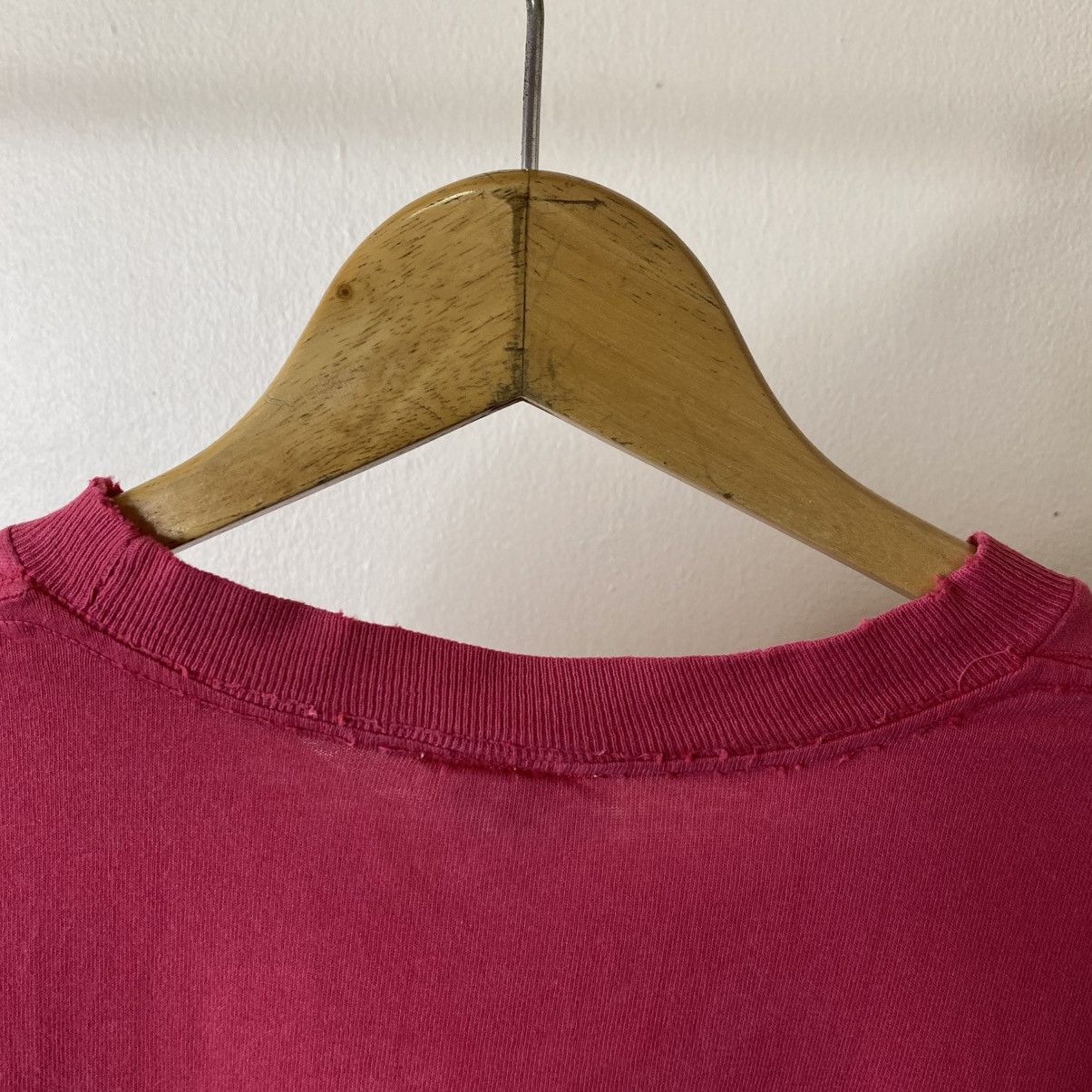 Vintage 1990s California Surf T Shirts Surfing Faded Red Size US M / EU 48-50 / 2 - 3 Thumbnail