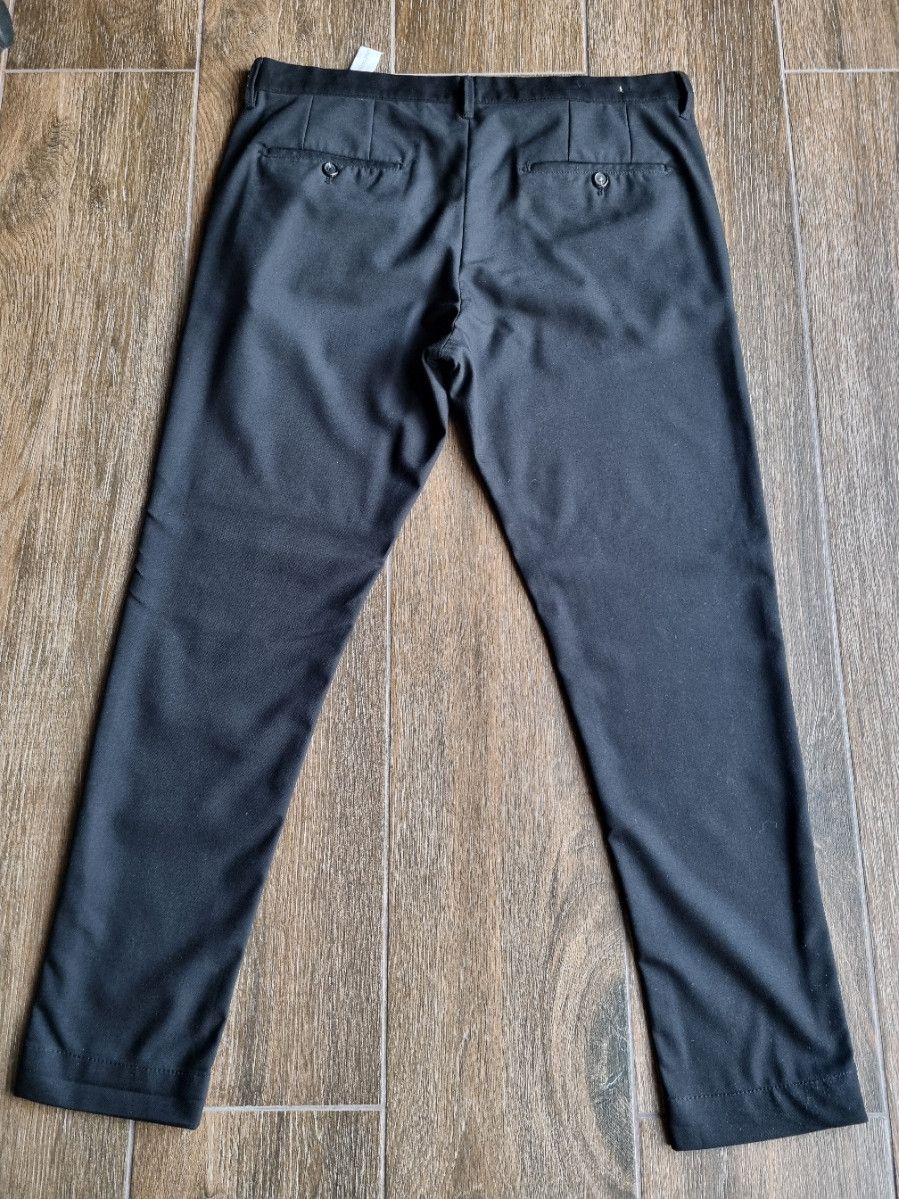 Zara black carrot fit viscose pants with key-ring Size US 34 / EU 50 - 4 Thumbnail