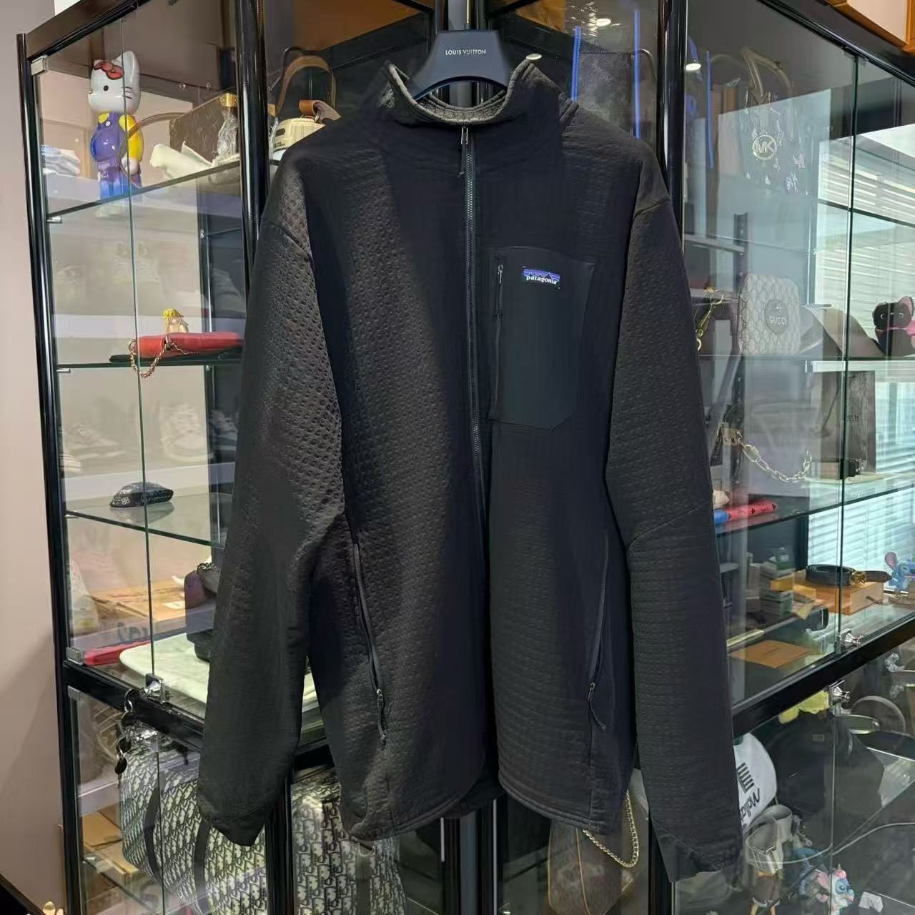 Patagonia Patagonia Fleece Black Light Jacket xxl Men Size US XXL / EU 58 / 5 - 1 Thumbnail