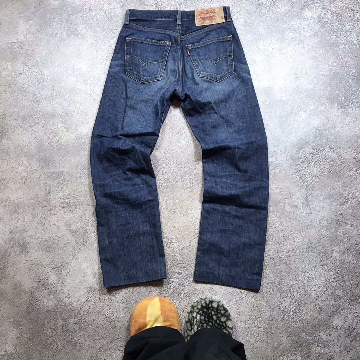 Vintage Vintage 90s Levis Distressed Baggy Jeans Grunge Skate 28 Size US 28 / EU 44 - 2 Thumbnail