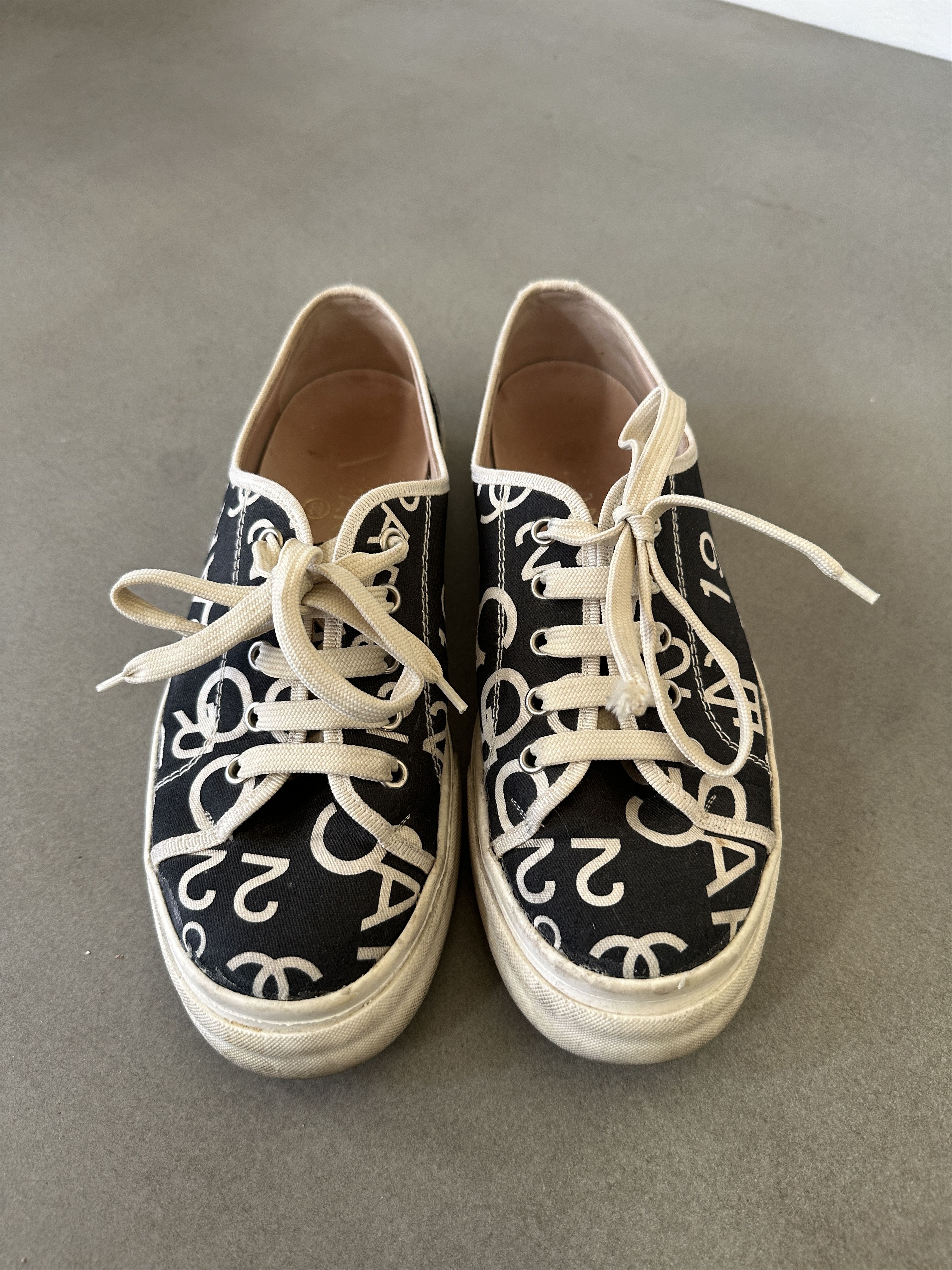 Chanel × Logo 7 × Sneakers CHANEL SHOES SNEAKERS MONOGRAM