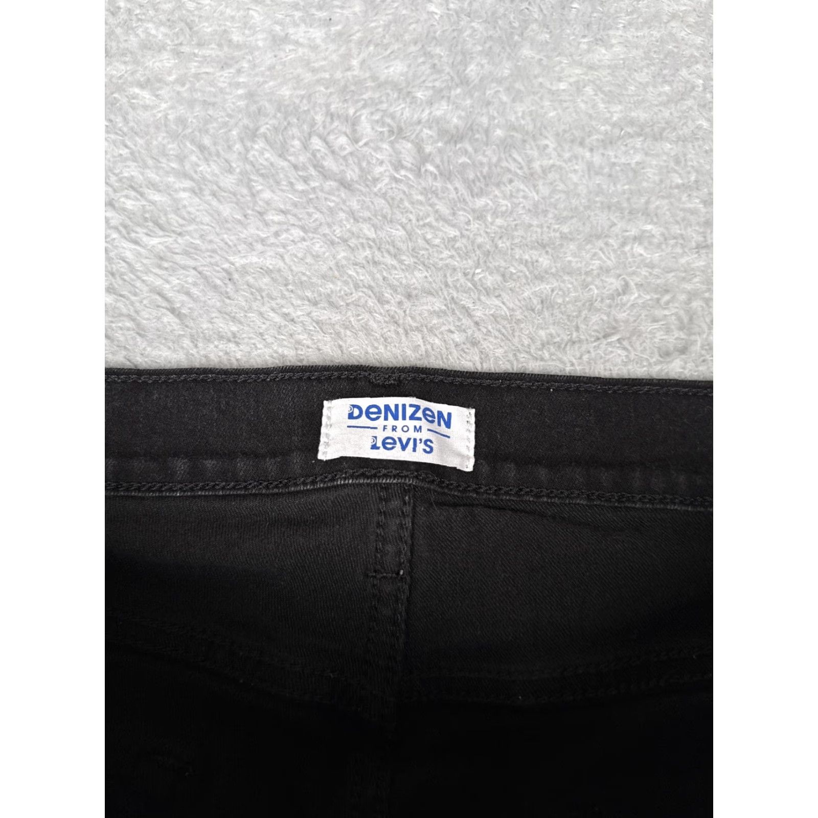 Levi's Denizen Levi's Black Denim Shorts Women 34x10 Cut-Off Stretch 5-Pocket Raw Hem Jeans Casual Women Size 24" / US 00 / IT 34 - 7 Thumbnail