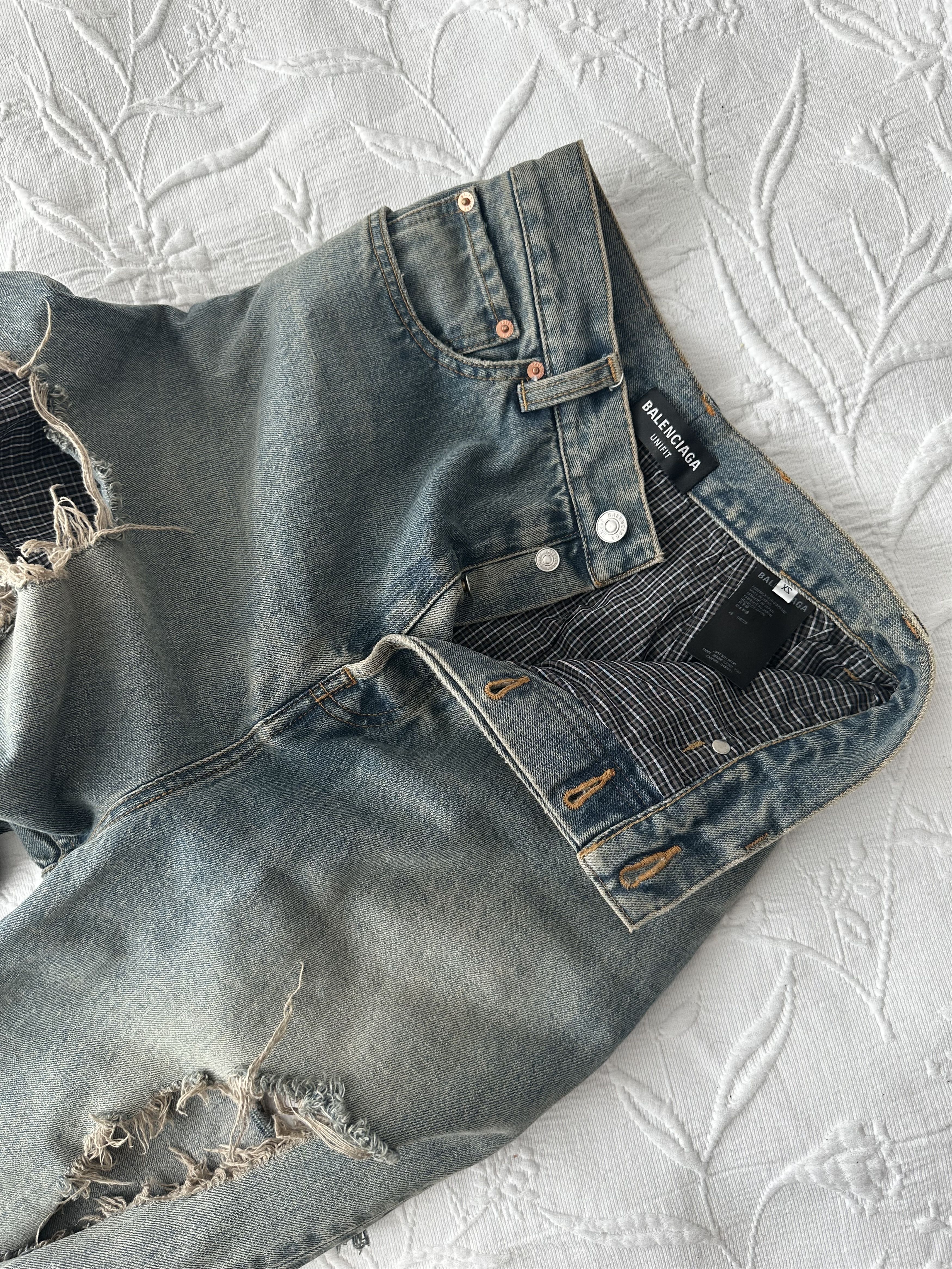 Balenciaga Afterworld Destroyed Jeans size XS Size US 29 - 2 Thumbnail