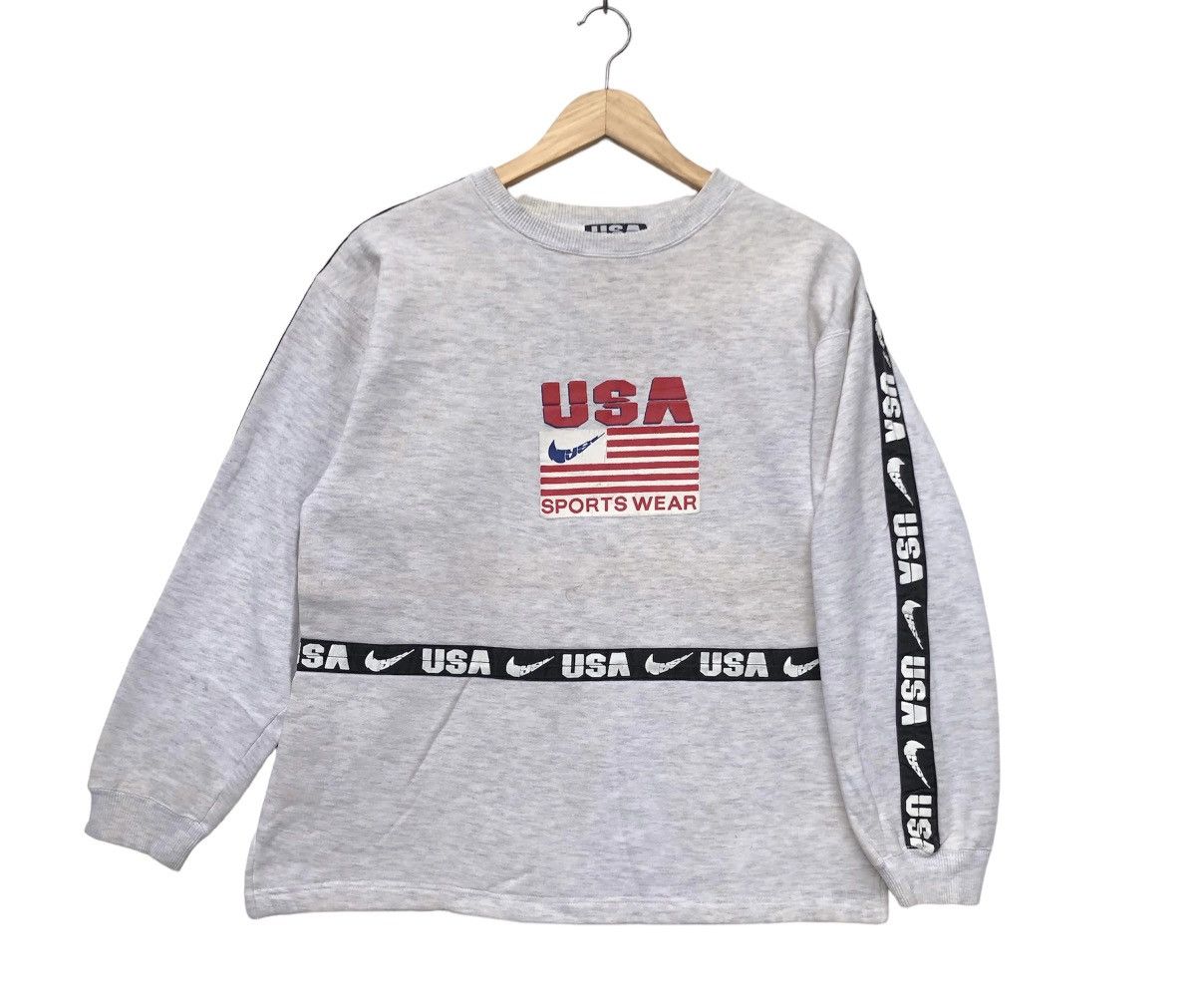 Vintage Vintage 90s Nike Side Tape Spell Out Big Logo Sweatshirt | S Size US S / EU 44-46 / 1 - 1 Thumbnail