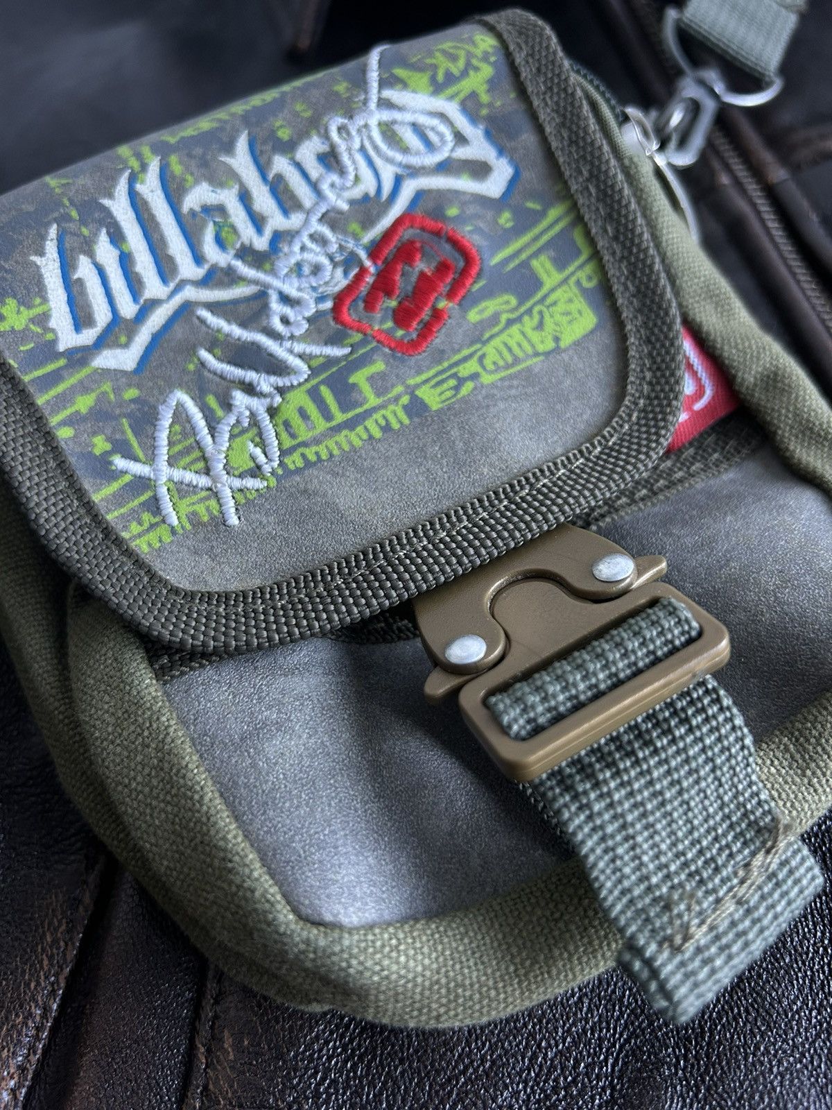 Billabong × Vintage Vintage Billabong Mini Bag Y2K Distressed style Messenger Size ONE SIZE - 3 Thumbnail