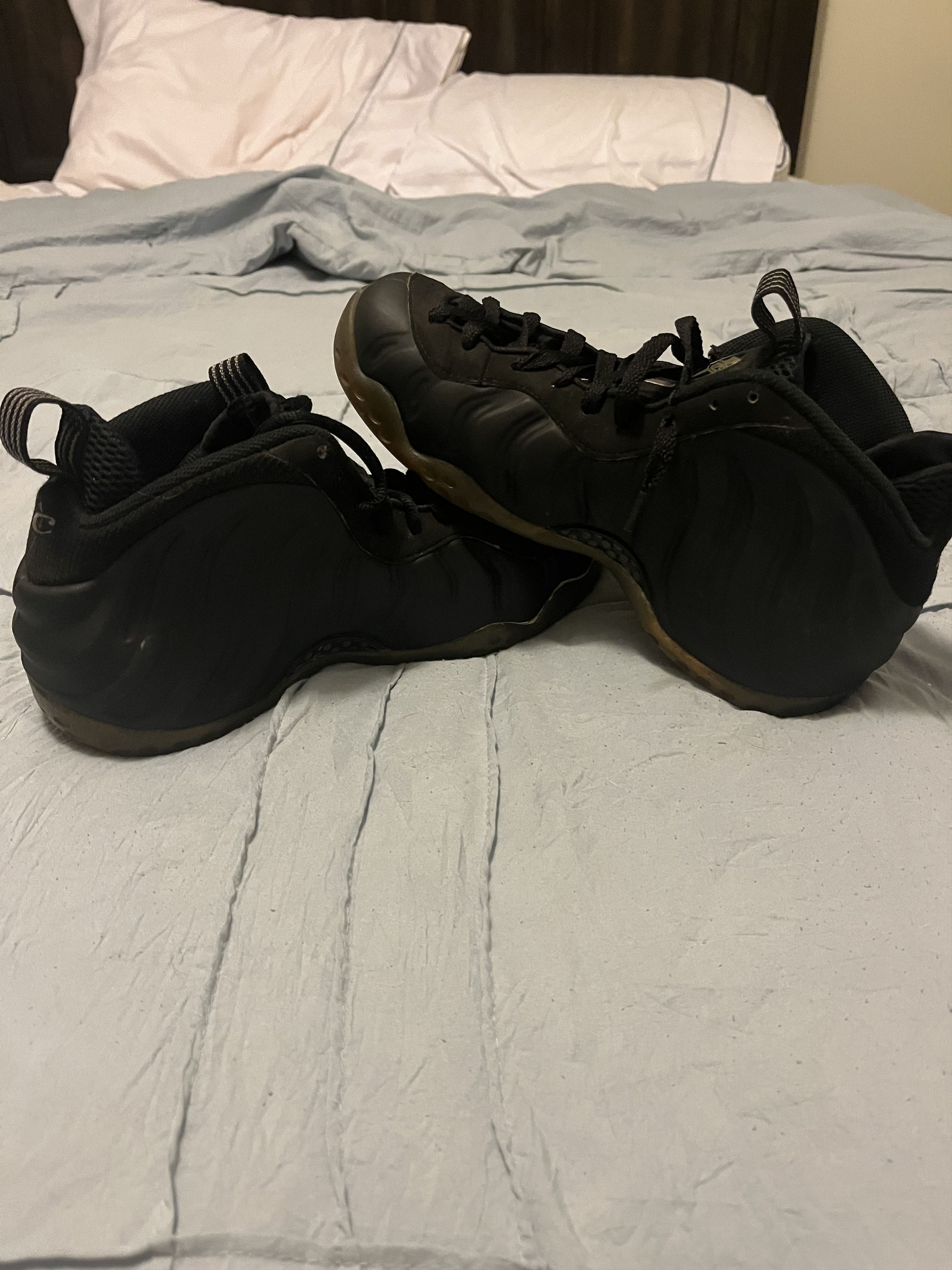 image of Nike Air Foamposite One Stealth Sneakers 2012 Men's 8.5 in Black