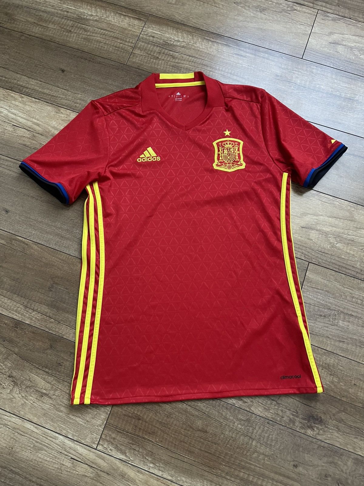 Adidas 2016/2017 Adidas Spain Euro Soccer Jersey T-Shirt Tee Size US S / EU 44-46 / 1 - 2 Thumbnail