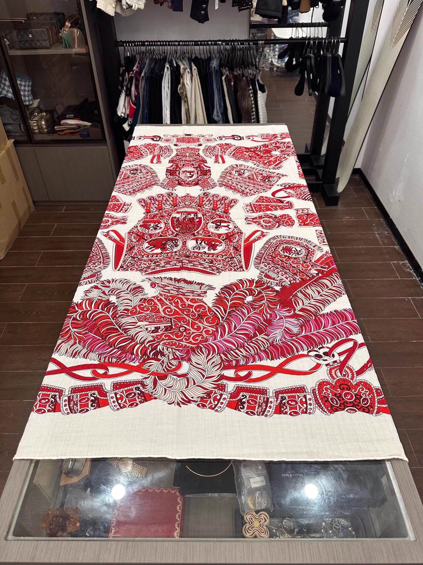 Hermes Hermes 140x140cm Cashmere Red Armor Logo Scarf Size ONE SIZE - 3 Thumbnail