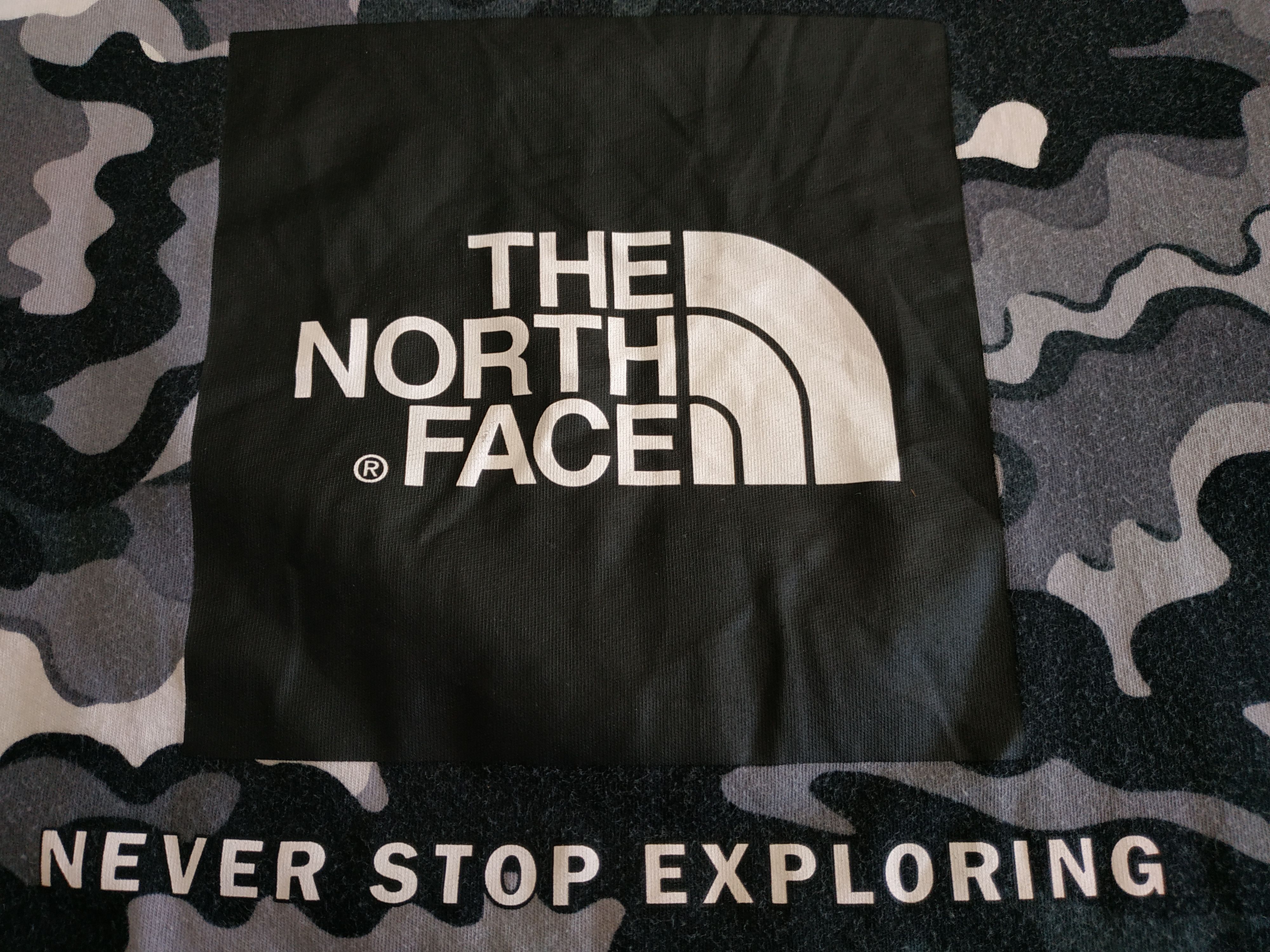 The North Face The North Face Men's Camo Print T-shirt, s. MEDIUM, fit. S Size US M / EU 48-50 / 2 - 8 Thumbnail