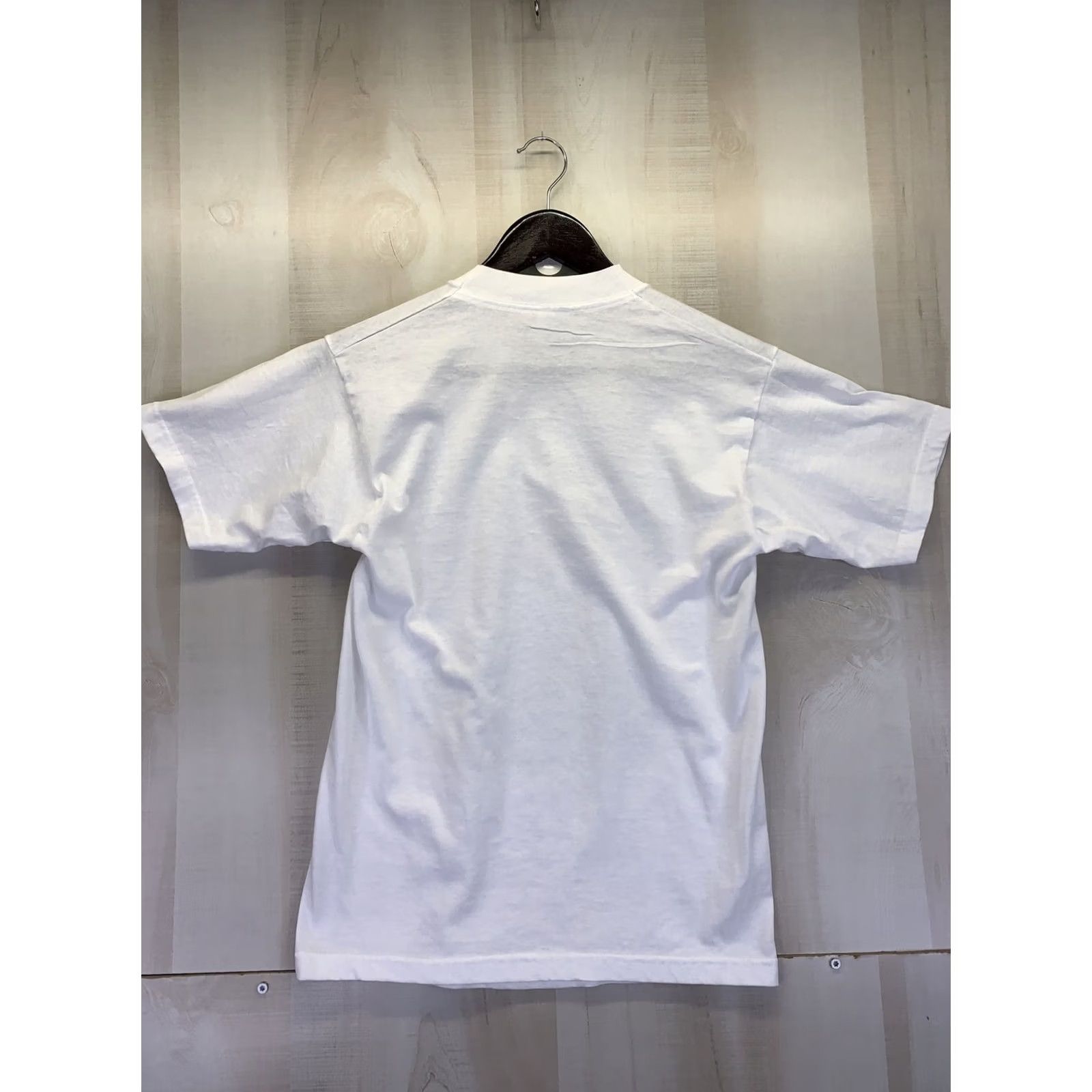 Fruit Of The Loom Vintage 1997 Wild Wings Bald Eagle Graphic Print Shirt Mens Small White Cotton Blend Graphic Tee Sportswear/Beach Mens Boys Size Small Size US S / EU 44-46 / 1 - 8 Thumbnail