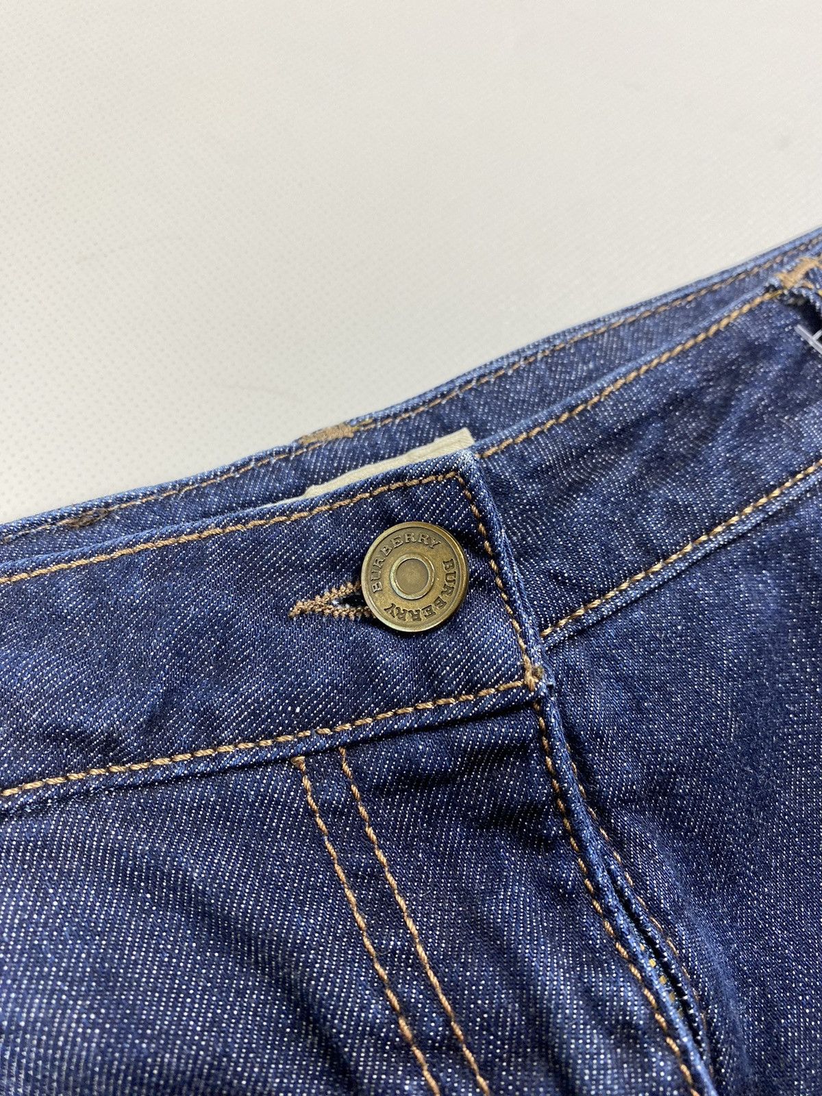 Burberry × Vintage Y2K Burberry ladies denim skirt size US 4 IT 38 Size 27" / US 4 / IT 40 - 9 Thumbnail