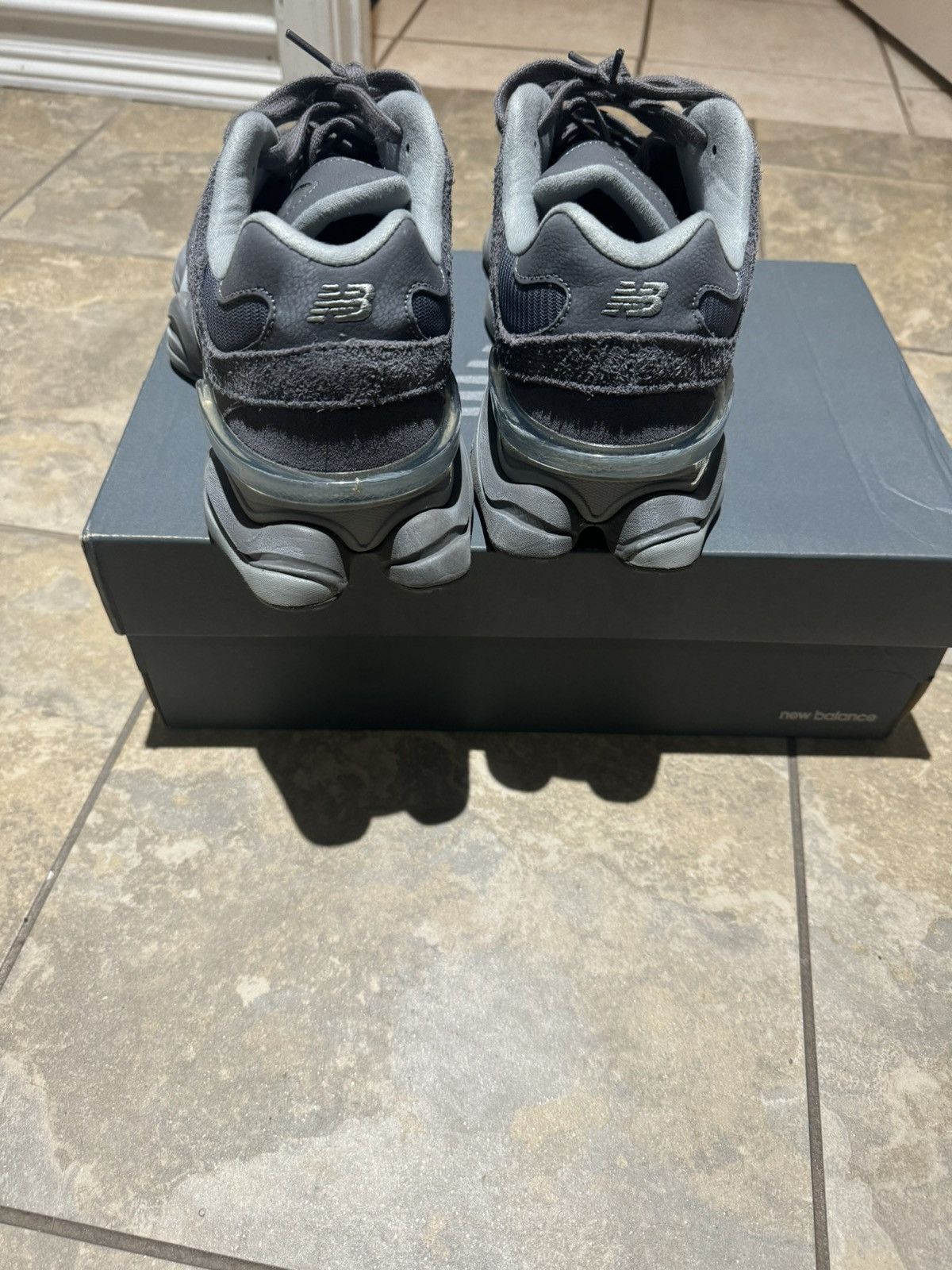 New Balance New balance 9060 magnet grey Size US 11 / EU 44 - 4 Thumbnail