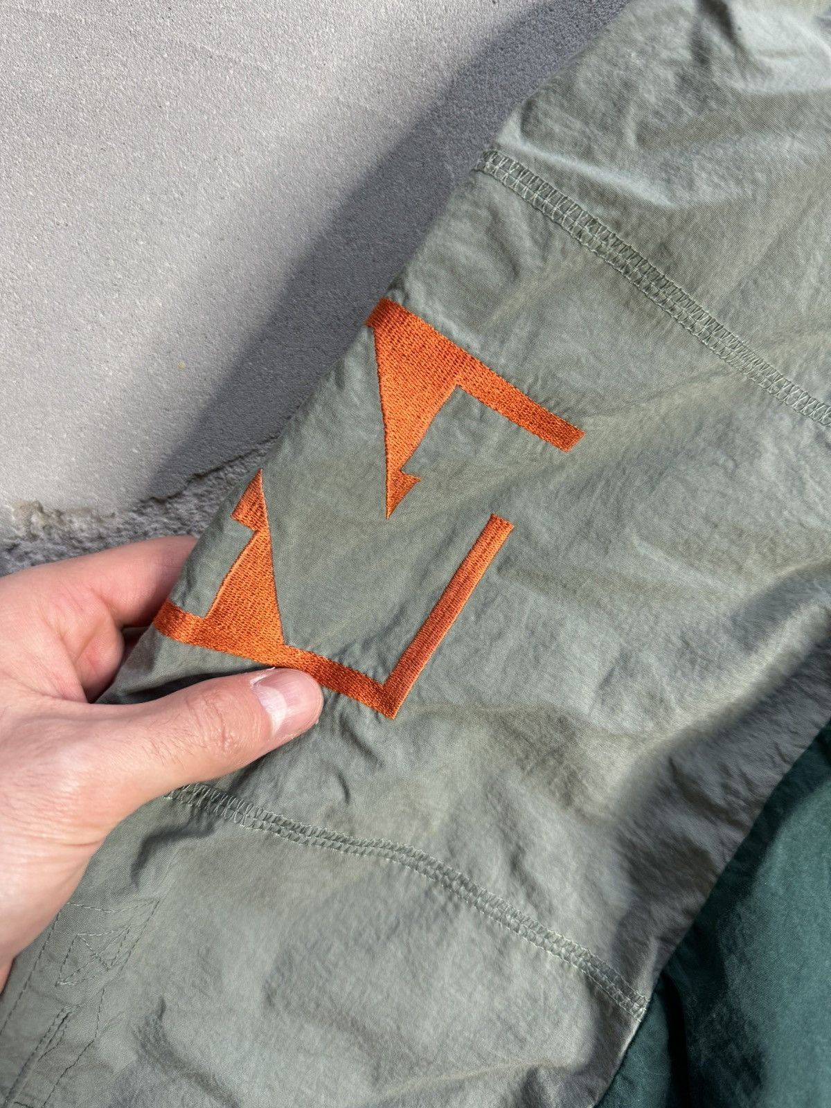 Nike × Vintage Vintage 90s Nike Embroidered Swoosh Shorts L Rare Size US 34 / EU 50 - 3 Thumbnail