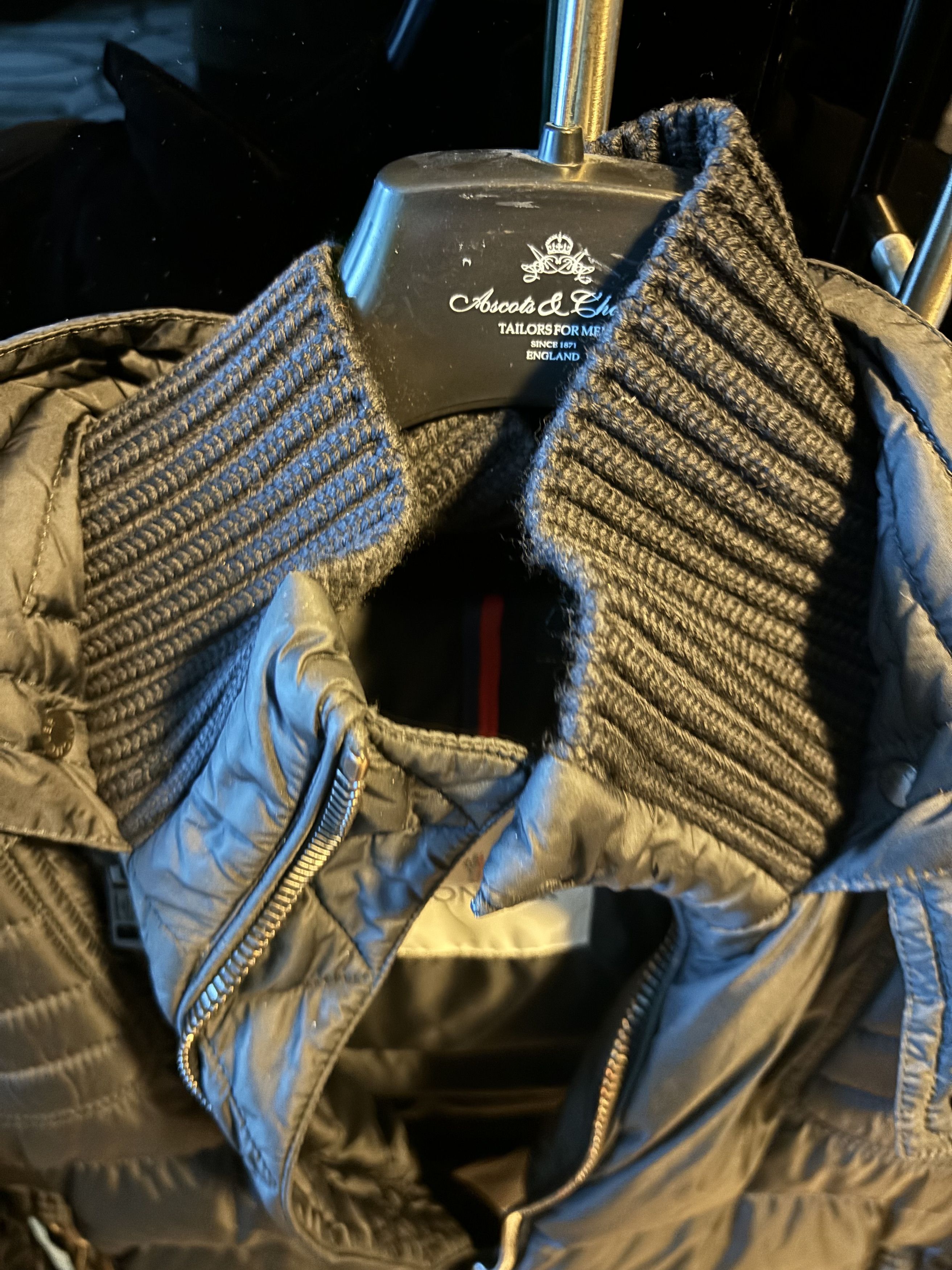 Moncler Moncler black down-filled winter jacket with detachable hood Size US S / EU 44-46 / 1 - 6 Thumbnail