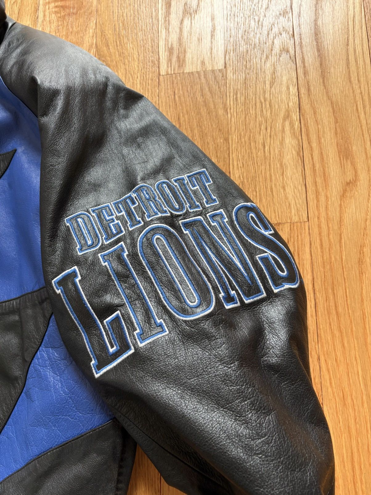 Logo Athletic Detroit Lions Logo 7 Sharktooth VTG 90s Leather Jacket L Size US L / EU 52-54 / 3 - 12 Thumbnail