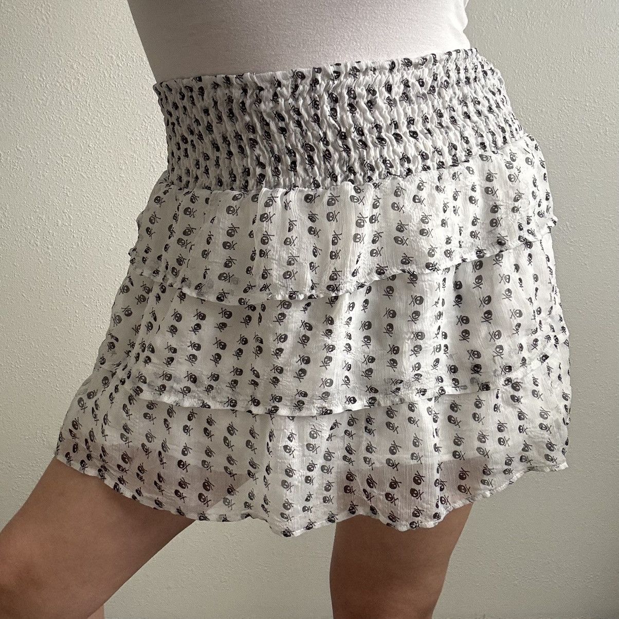 Other VANITY Vintage Y2K White Black Tulle Ruffle Skull Mini Skirt Size 30" / US 8 / IT 44 - 2 Thumbnail