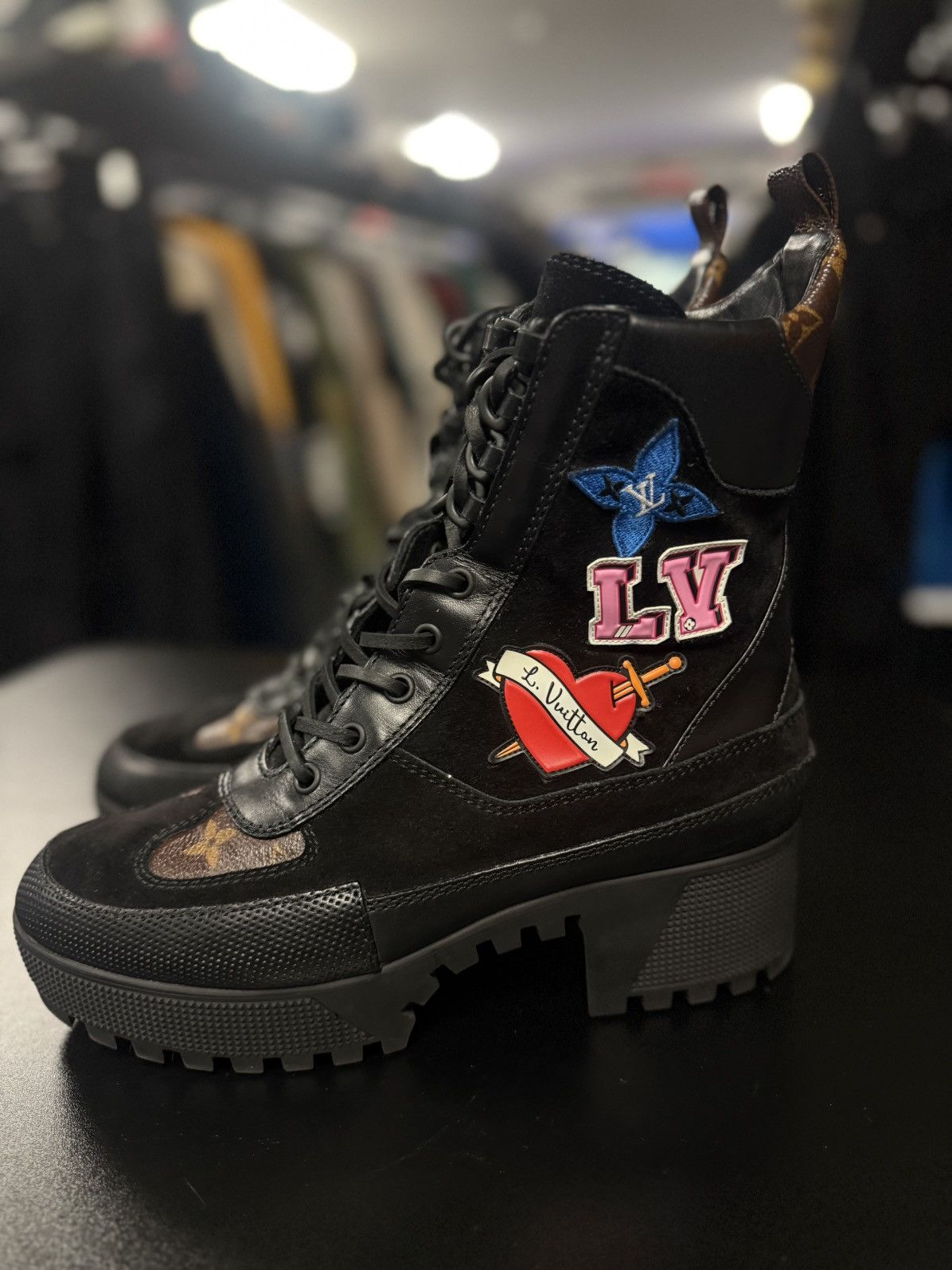 Louis Vuitton Louis Vuitton Limited Women’s Boots Wolrd Tour 38.5LV/8.5W Size US 8.5 / IT 38.5 - 5 Thumbnail