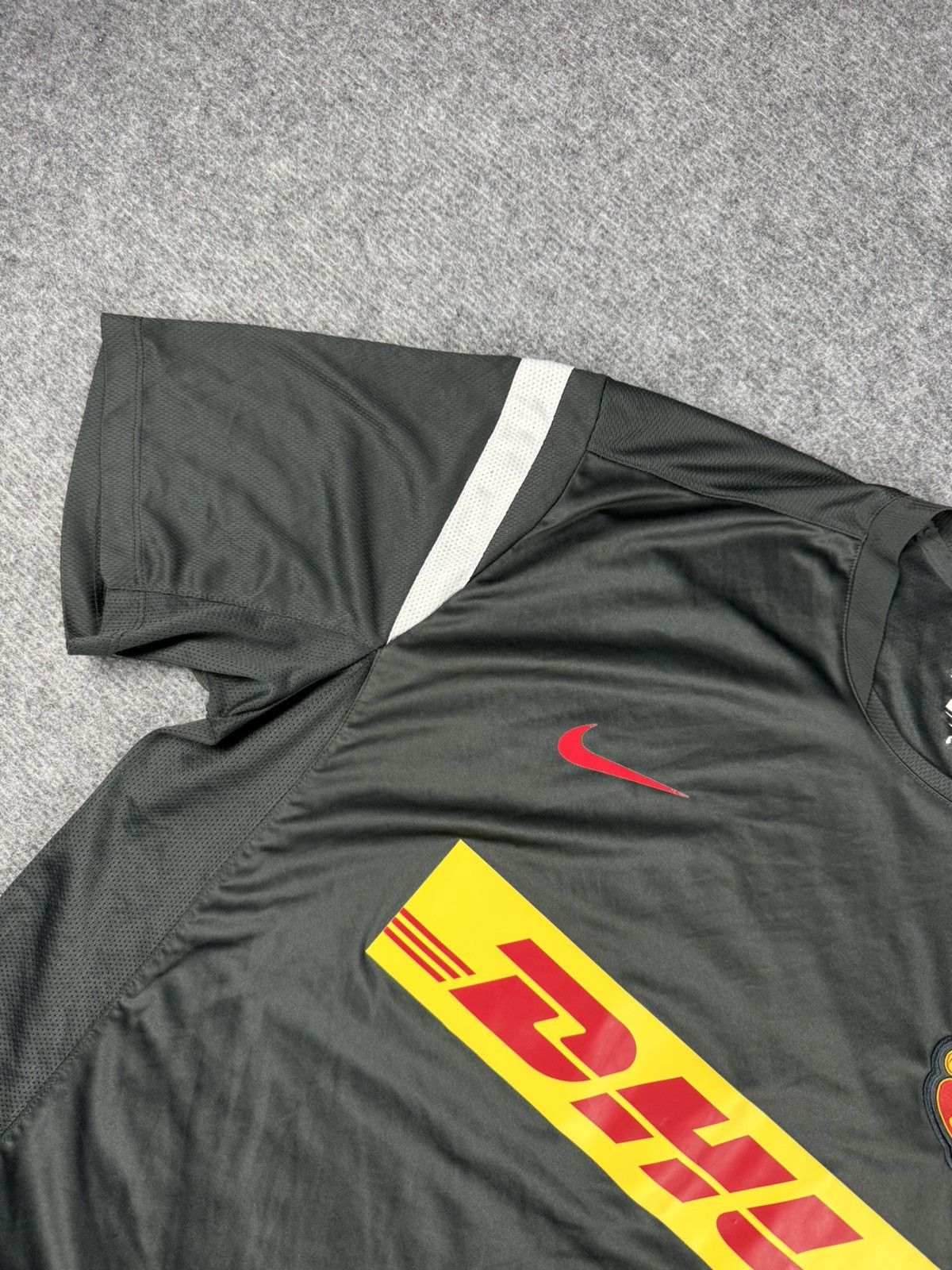 Nike Manchester United 2012 2013 training tshirt trickot Size US XL / EU 56 / 4 - 3 Thumbnail
