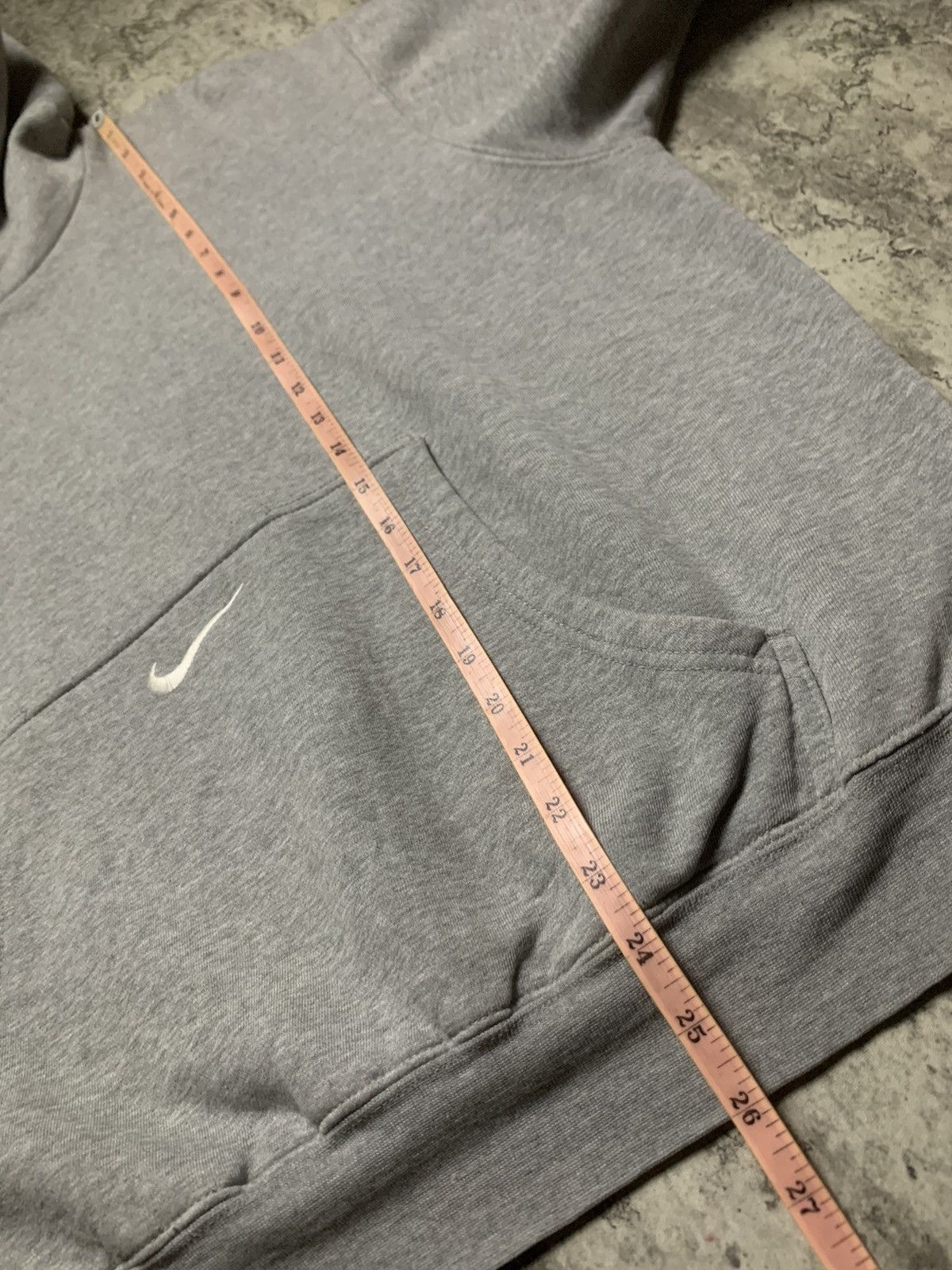 Nike Vintage 90’s Distressed Nike Center Logo Boxy Cut Tag Team Size US M / EU 48-50 / 2 - 14 Thumbnail