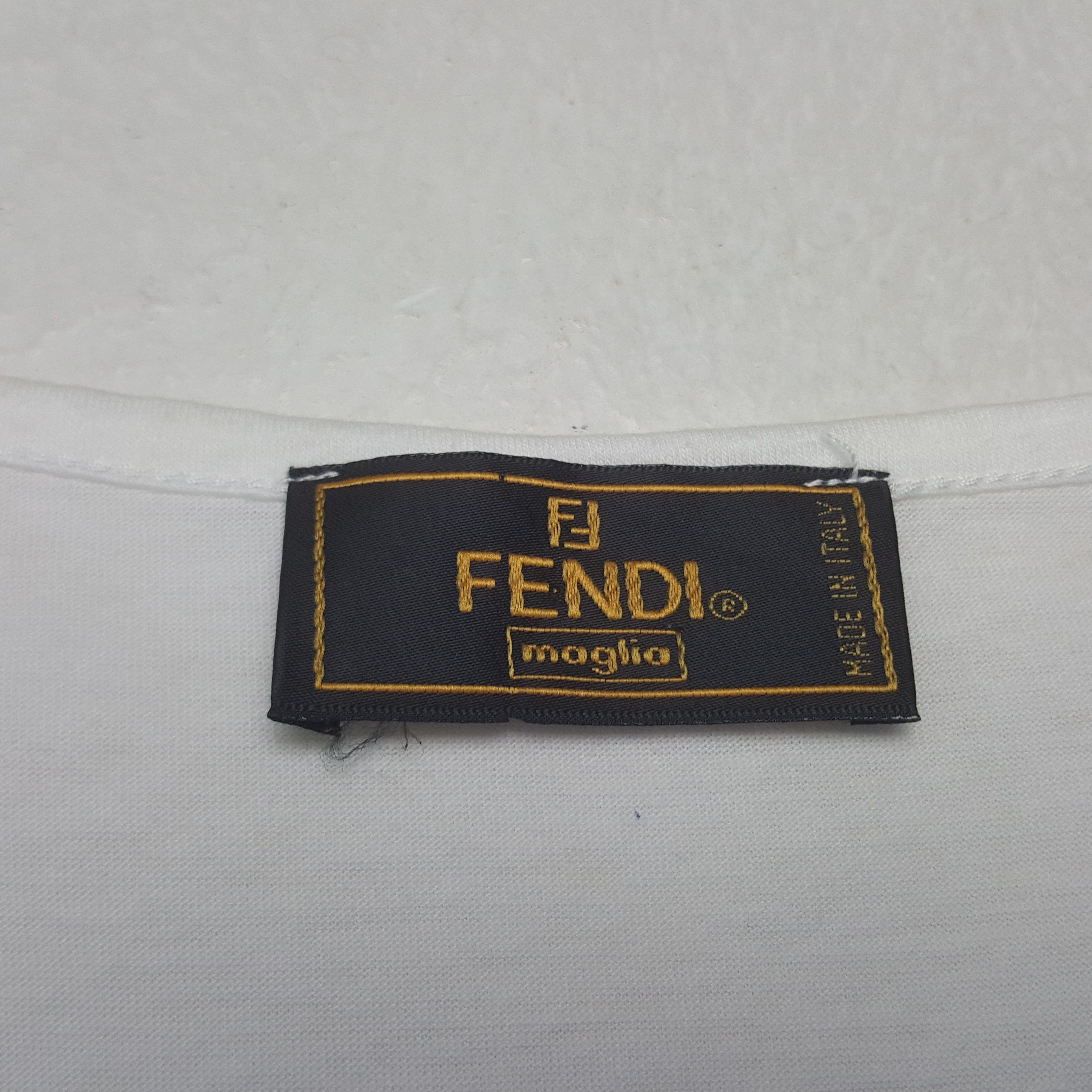 Fendi Vintage Fendi Embroidery Logo Tshirt RR24 Size US M / EU 48-50 / 2 - 4 Thumbnail
