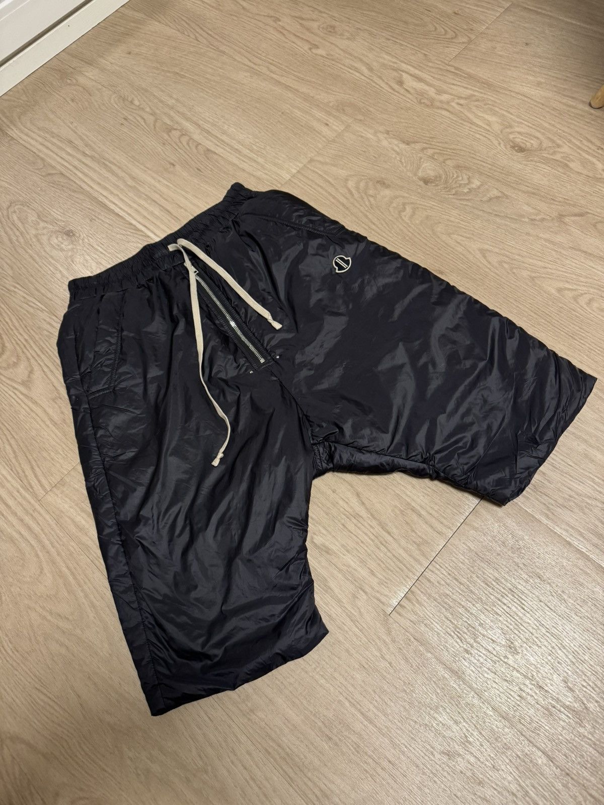 Moncler × Rick Owens Moncler x Rick Owens Puffer Shorts – US 27 Size US 27 - 1 Thumbnail
