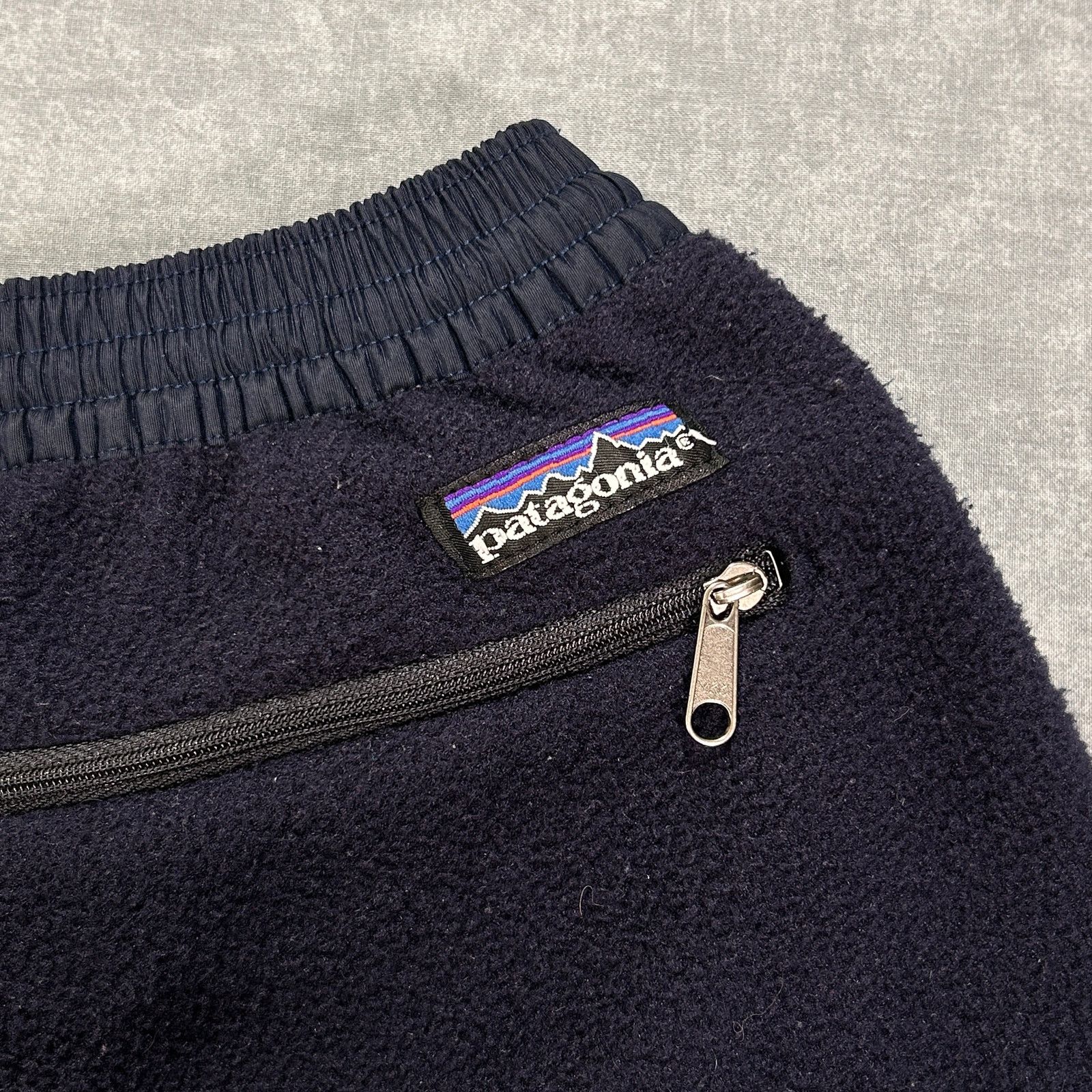 Patagonia VTG 90s Patagonia Synchilla gorpcore fleece sweatpants mns L Size US 30 / EU 46 - 7 Thumbnail