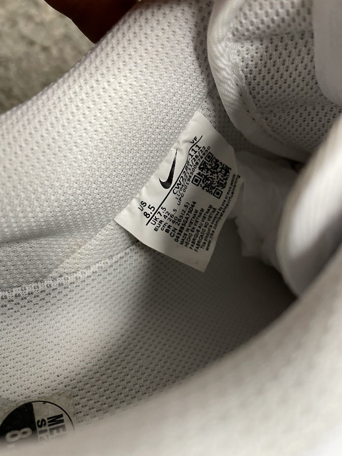 Nike Air Force 1 Triple White Size US 8.5 / EU 41-42 - 7 Thumbnail