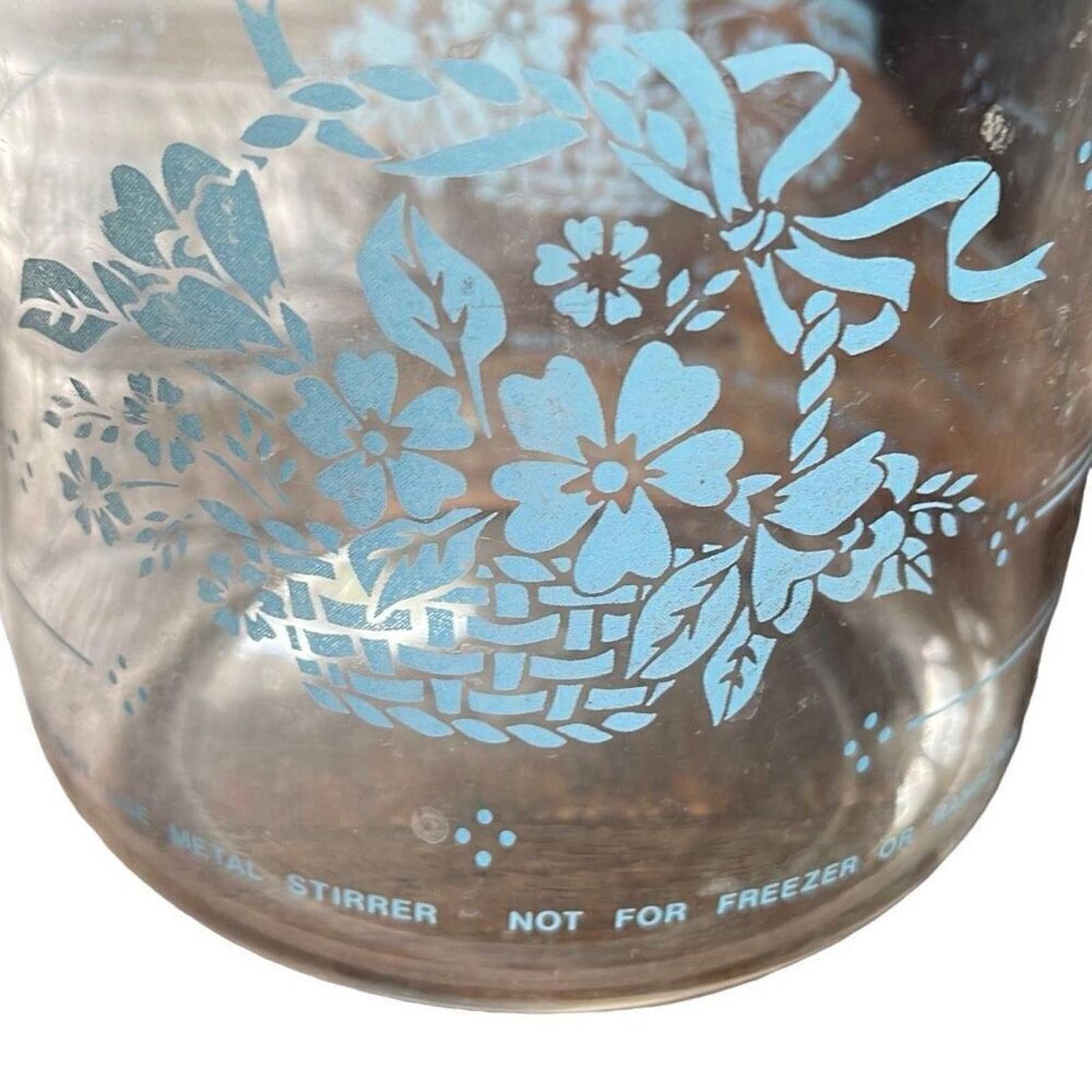 Pyrex Vision 1970s 2 L vintage Pyrex carafe cornflower blue Size ONE SIZE - 3 Thumbnail