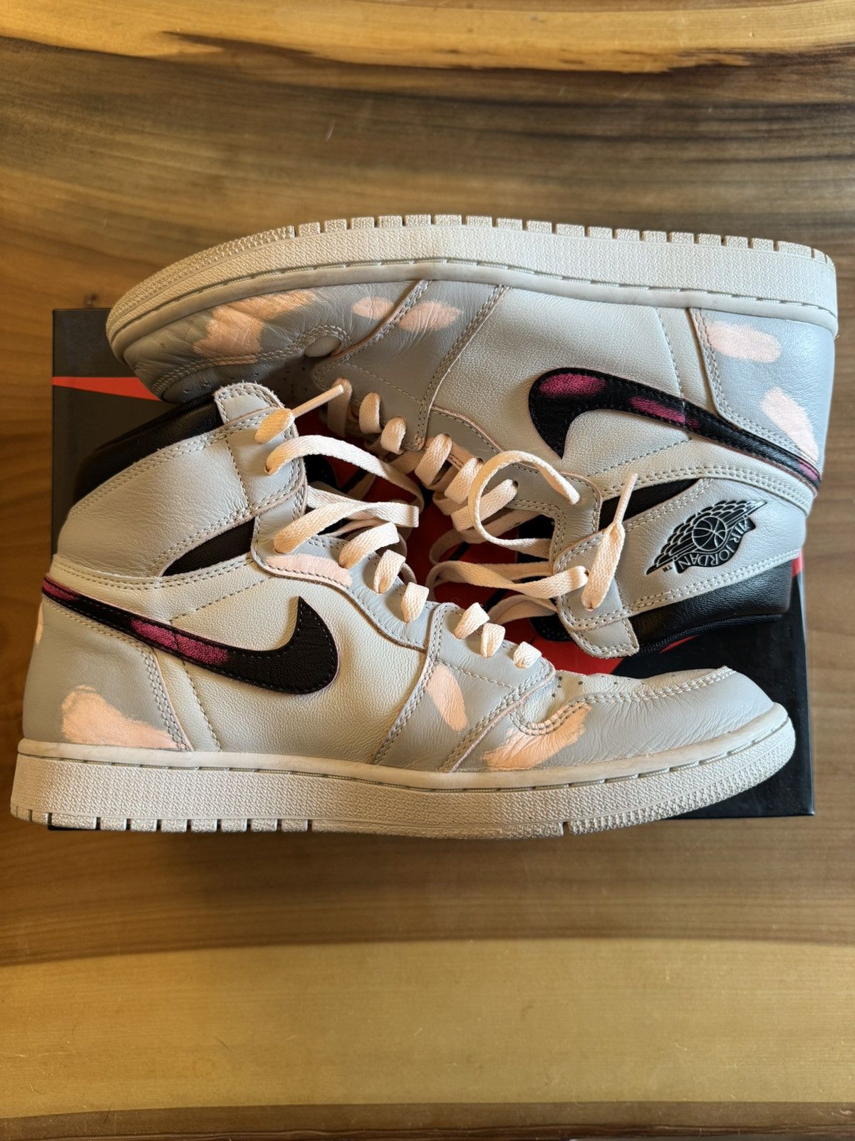 Nike Nike Jordan 1 Retro High SB “NYC to Paris” Size US 10.5 / EU 43-44 - 2 Thumbnail