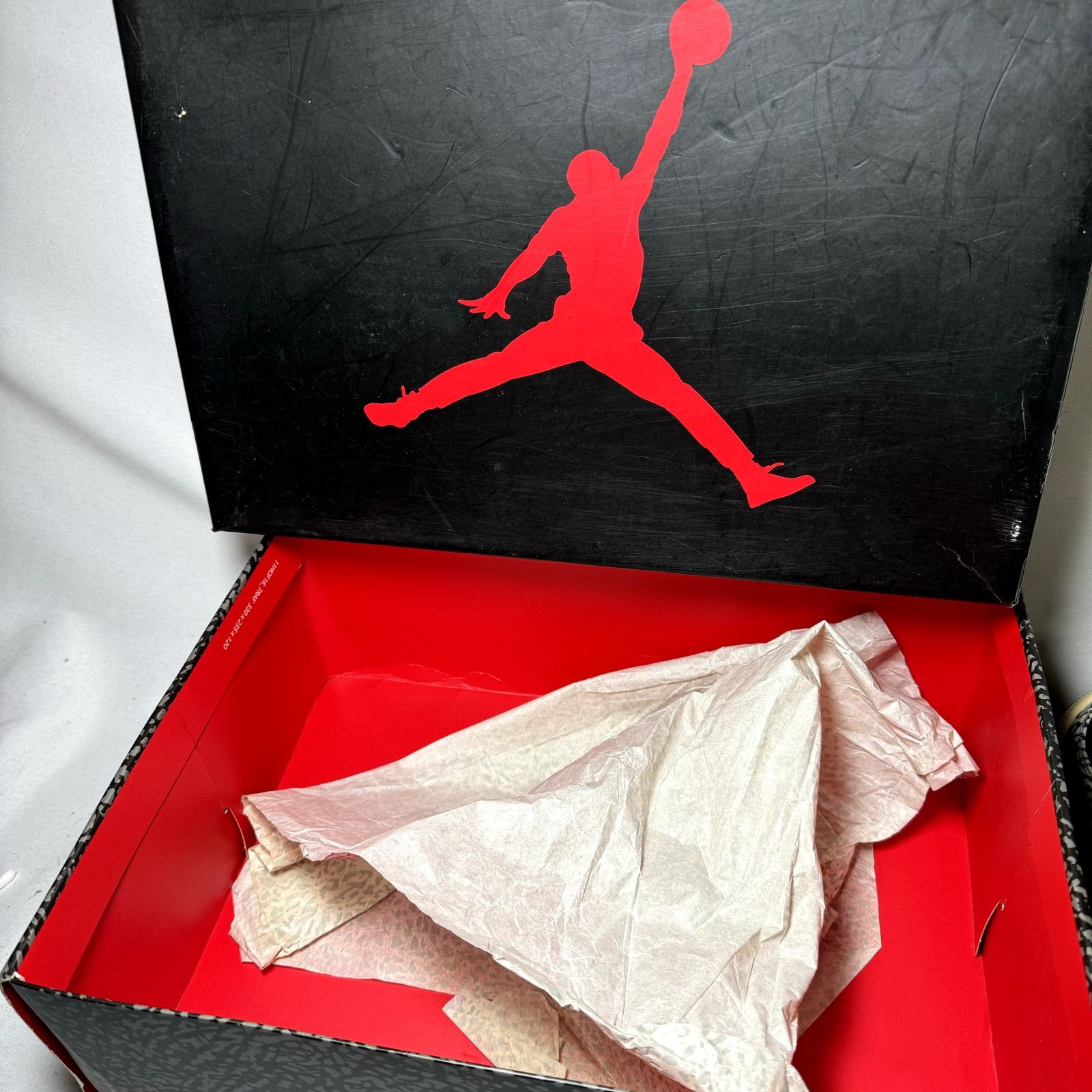 Jordan Brand × Nike Size 8.5 - Nike Air Jordan 3 Retro OG Black Cement 2018 Size US 8.5 / EU 41-42 - 9 Thumbnail
