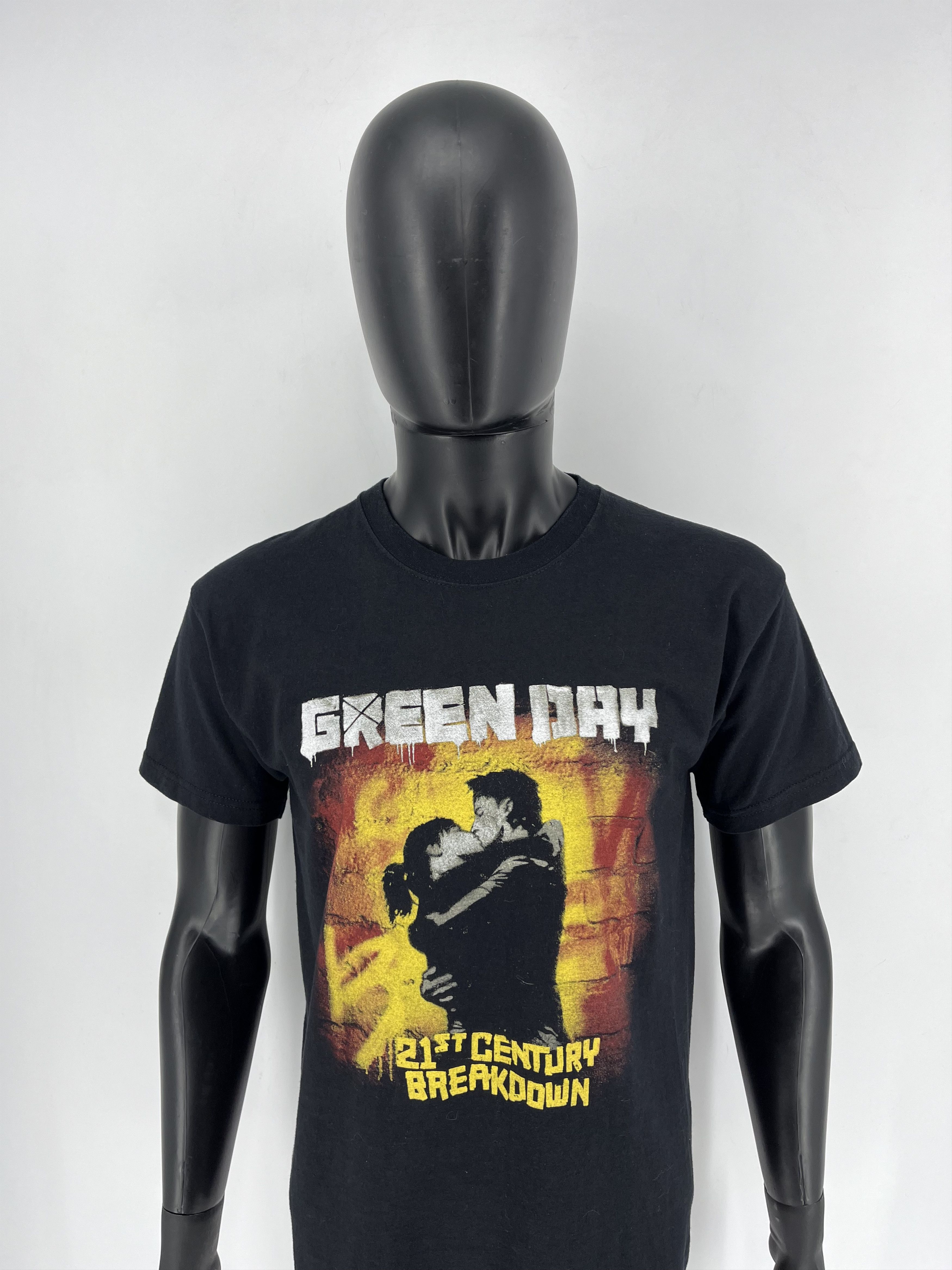 Band Tees Vintage Y2K Green Day American Idiot Tour Band Tee Size US L / EU 52-54 / 3 - 5 Thumbnail