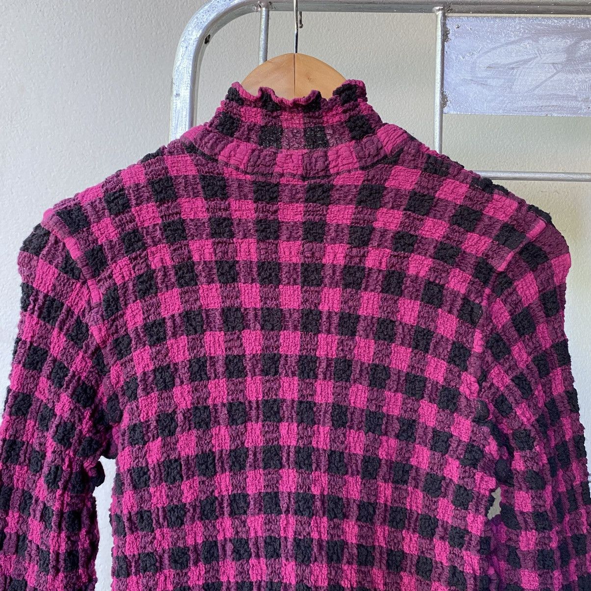 Issey Miyake Me ISSEY IYAKE Pink & Black Check Ruffle Shirt Size M / US 6-8 / IT 42-44 - 10 Thumbnail