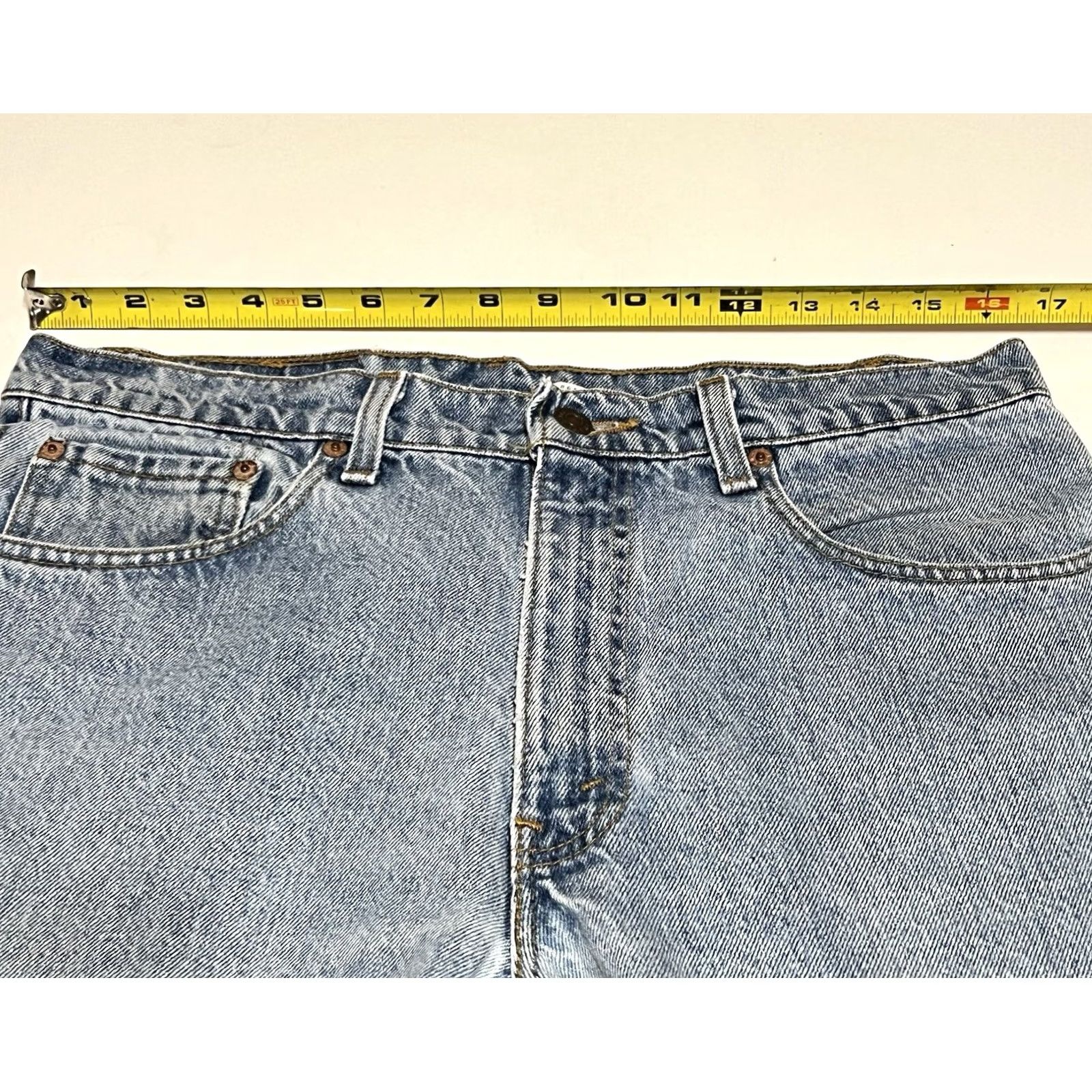 Levi's VINTAGE Levi's 550 Jeans Relaxed Fit Mens Blue Distressed 33x34 Grunge 34x34 Tags 5-Pocket Denim Slim Straight Mid Rise Jeans Mens Size US 33 - 3 Thumbnail
