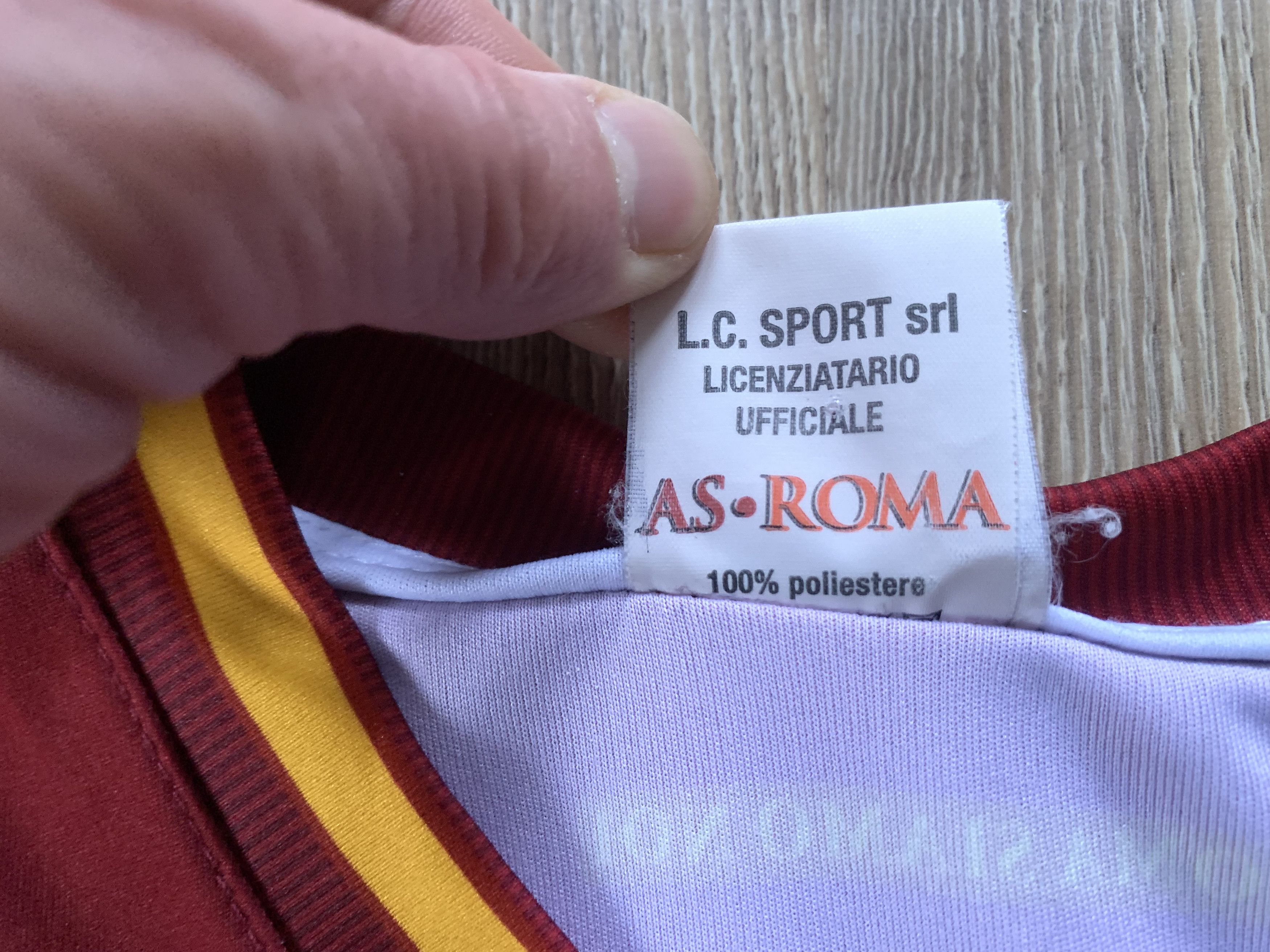 Other Mens AS Roma Totti #10 Red Home Jersey Size US M / EU 48-50 / 2 - 9 Thumbnail