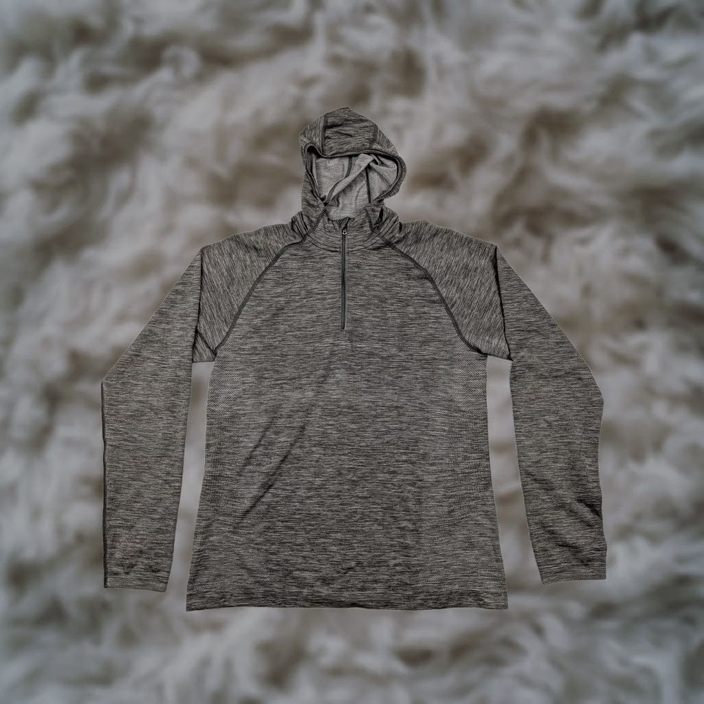 Lululemon Lululemon Hoodie Mens MT Gray 1/4 Zip Lightweight Knit Pullover Athletic Running Shirt/Top Size US M / EU 48-50 / 2 - 1 Thumbnail