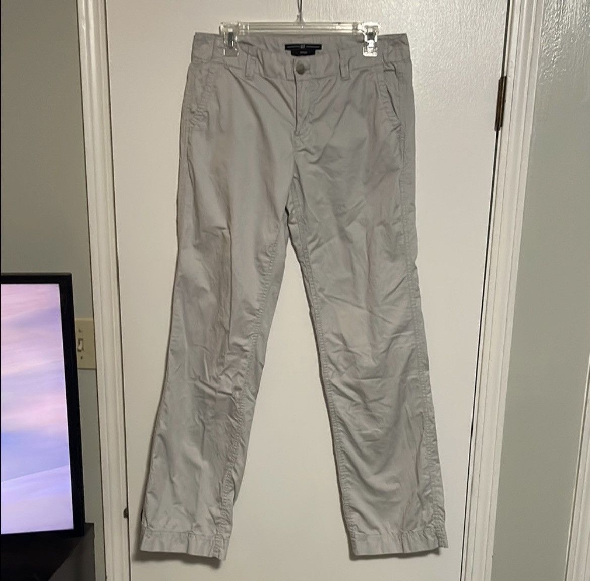 Gap GAP Grey Straight Leg Pants Size 30" / US 8 / IT 44 - 1 Thumbnail