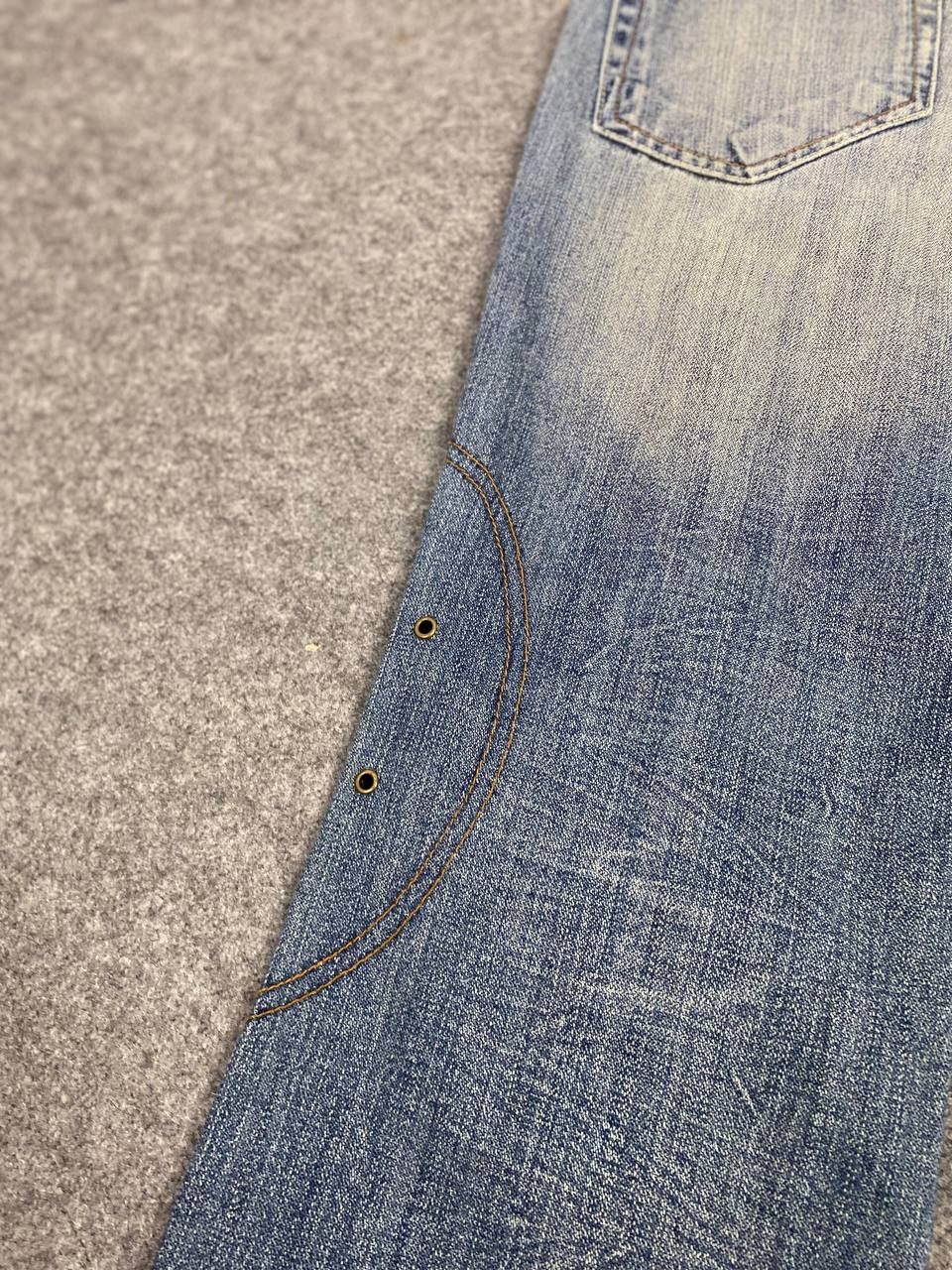 Japanese Brand realmind japanese brand bootcut denim distressed design Size US 34 / EU 50 - 9 Thumbnail
