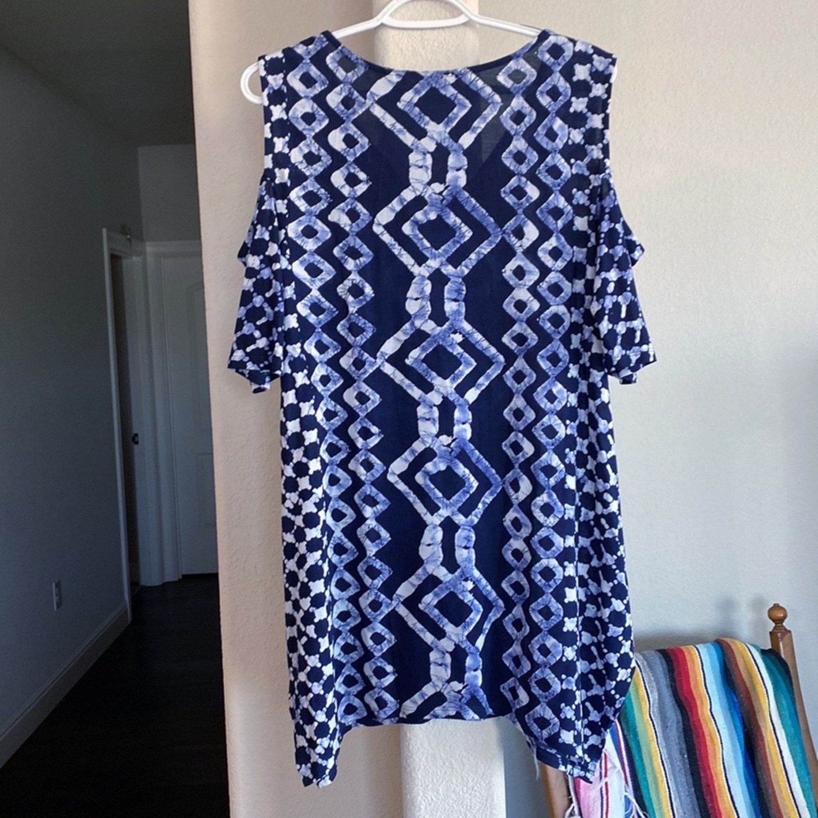 Soft Surroundings Soft Surroundings Talia Top Tunic Ikat Print Beaded Geo sz M Size M / US 6-8 / IT 42-44 - 7 Thumbnail