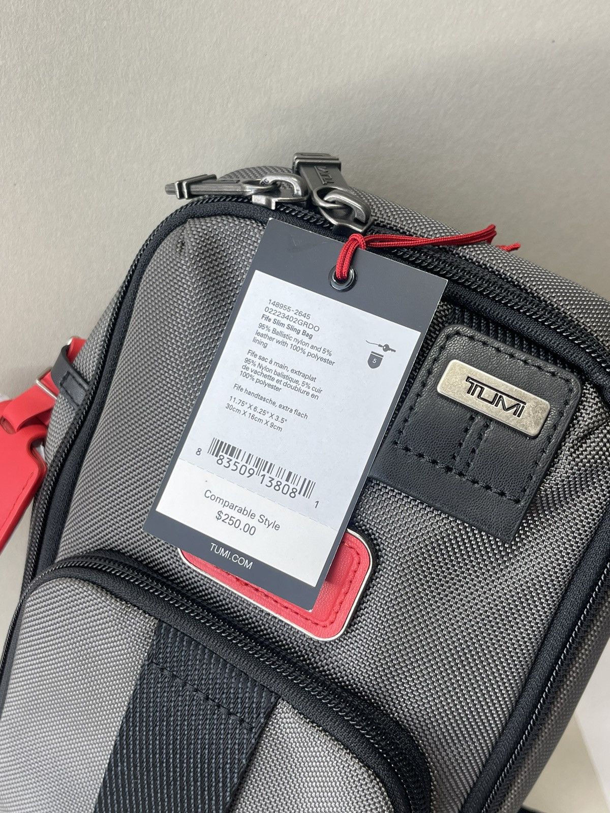 Streetwear × Tumi (new+tag) Tumi Fife men's sling pack grey