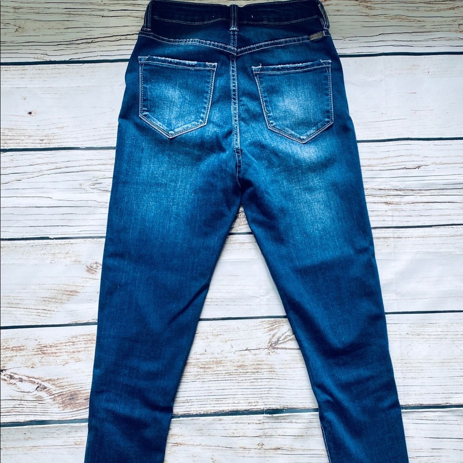 Other NEW Boutique KanCan Curvy 3/25 Dark Distressed Stretch Jeans Size 25" / US 0 / IT 36 - 7 Thumbnail