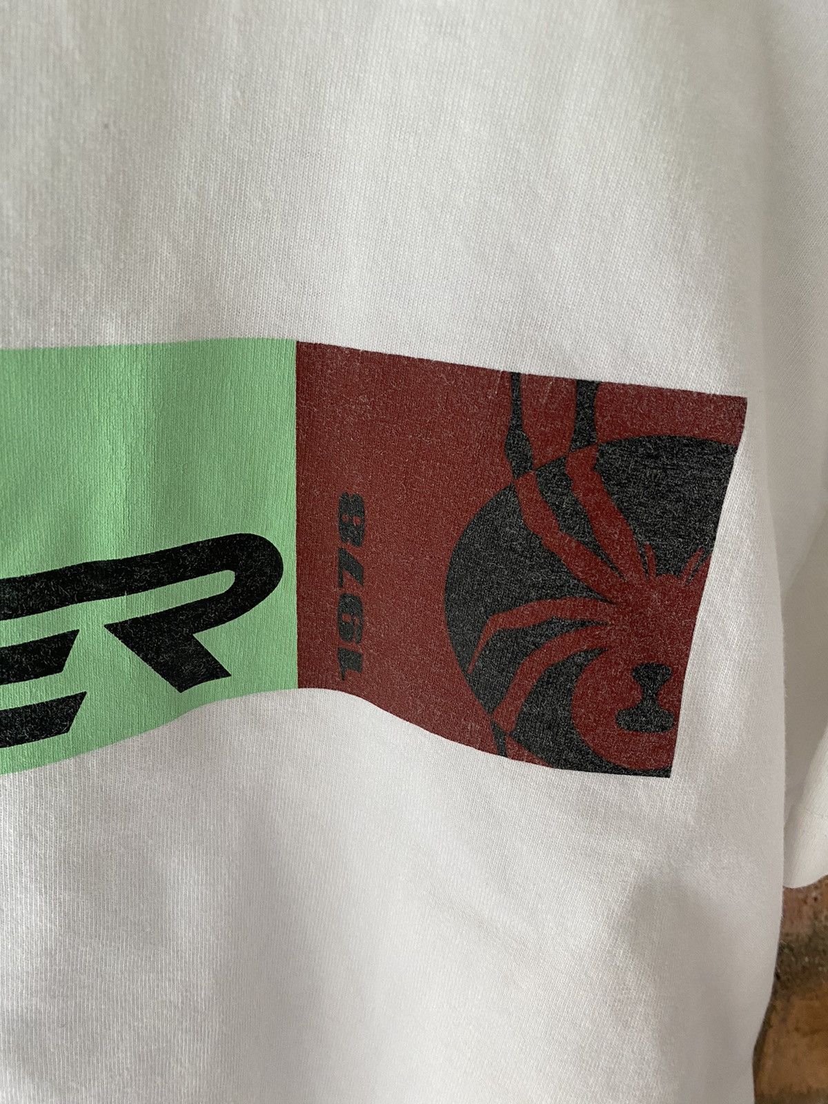 Spyder 🔥Vintage Center Logo tee Size US L / EU 52-54 / 3 - 7 Thumbnail