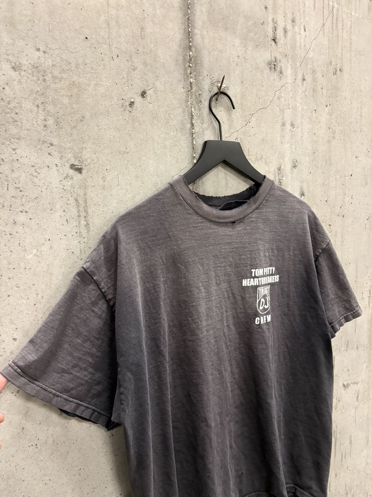 Band Tees Vintage Tom Petty Shirt Faded Distressed Grunge Thrashed Size US XL / EU 56 / 4 - 3 Thumbnail