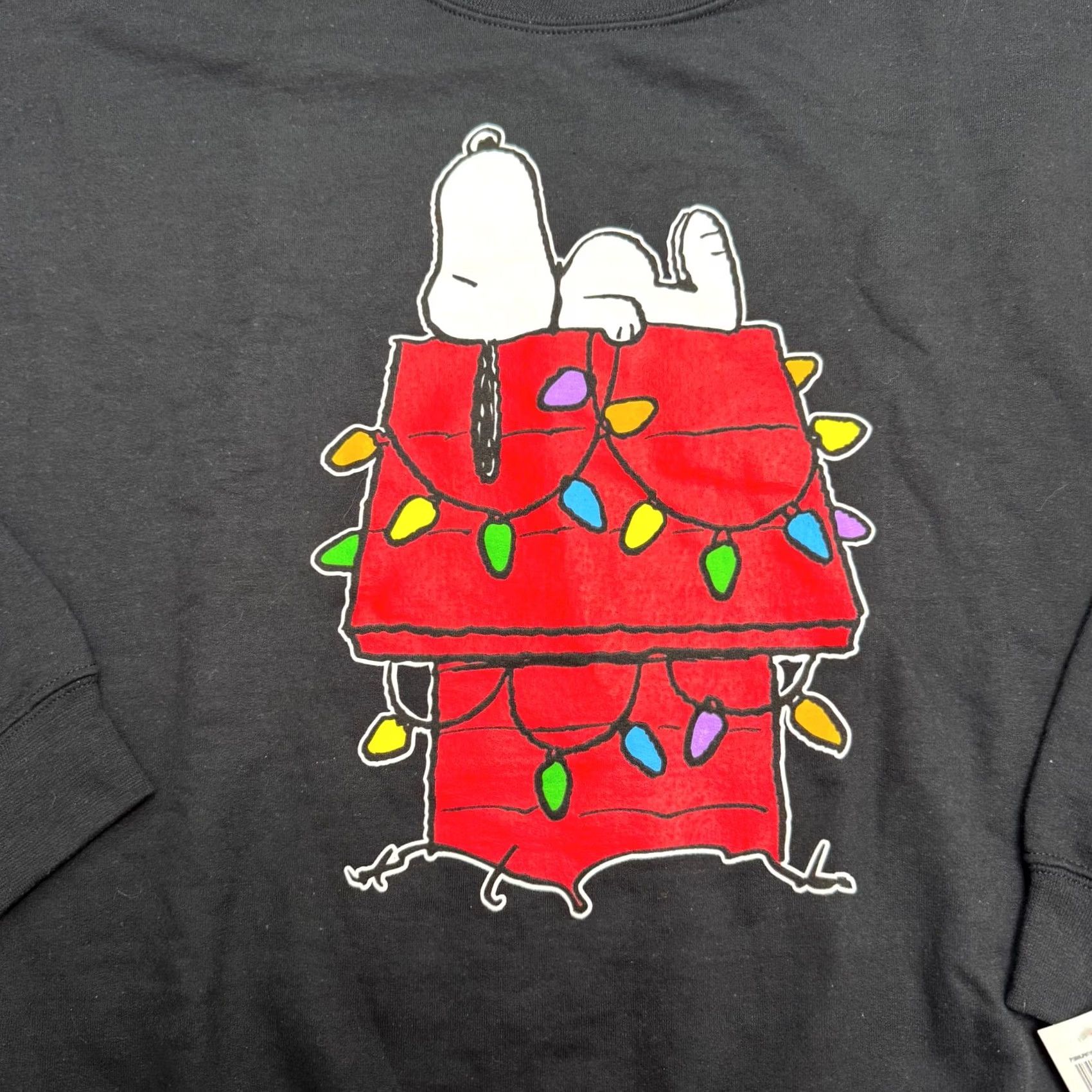 Peanuts Peanuts Snoopy Christmas Doghouse Graphic Pullover Sweatshirt Women 1X Black NWT Size XL / US 12-14 / IT 48-50 - 3 Thumbnail