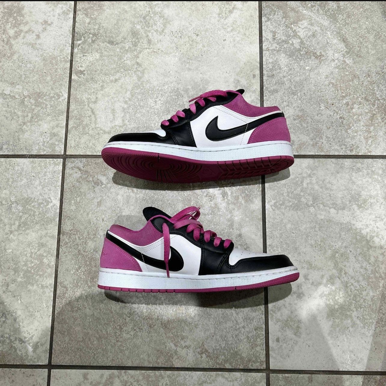 Nike AIR JORDAN 1 LOW SE “Fuchsia” Size US 9.5 / EU 42-43 - 8 Thumbnail